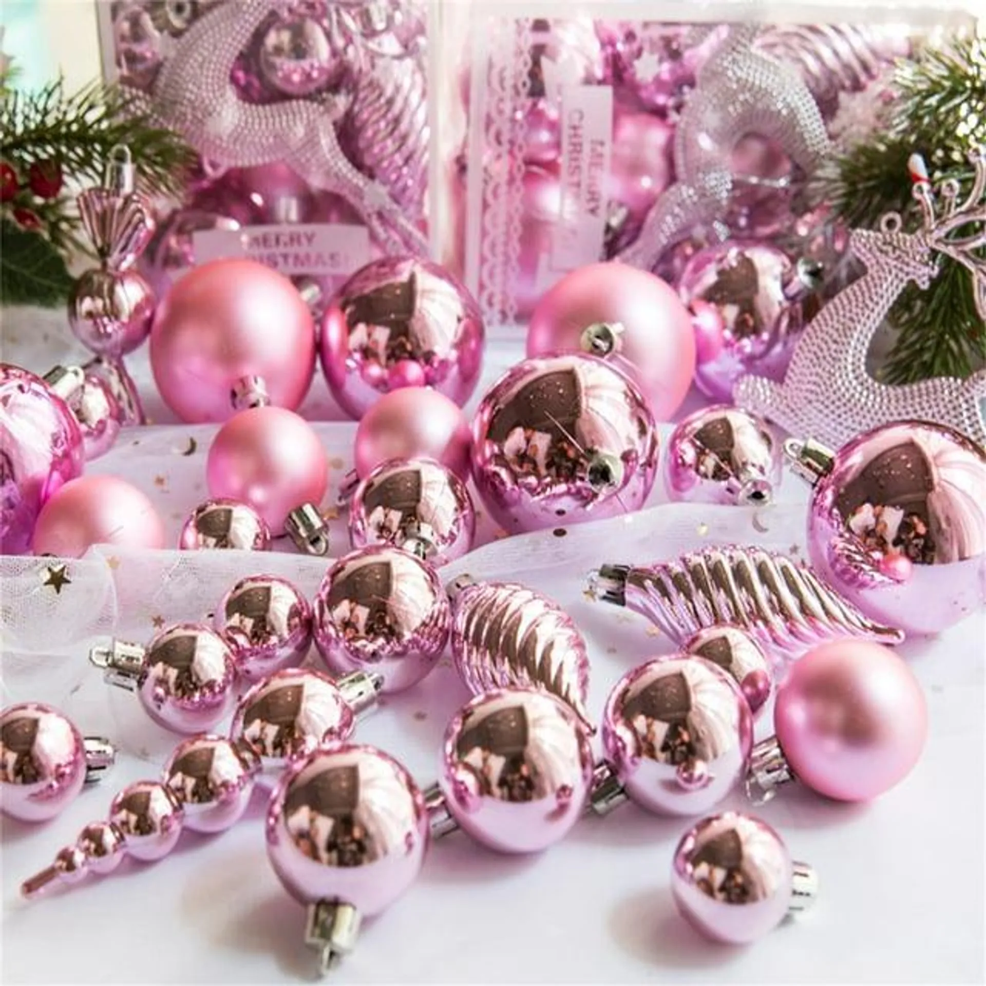 30 Pieces of Assorted Christmas Ball Ornaments Shatterproof Seasonal Decorative Hanging Baubles Set with Reusable Hand-held Gift P