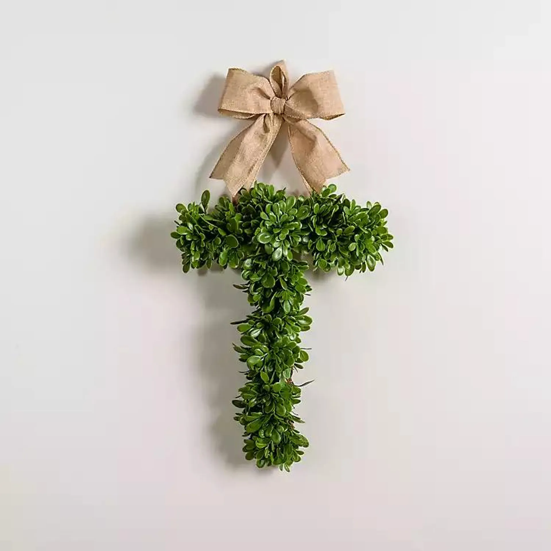 Monogram T Boxwood Mini Wreath