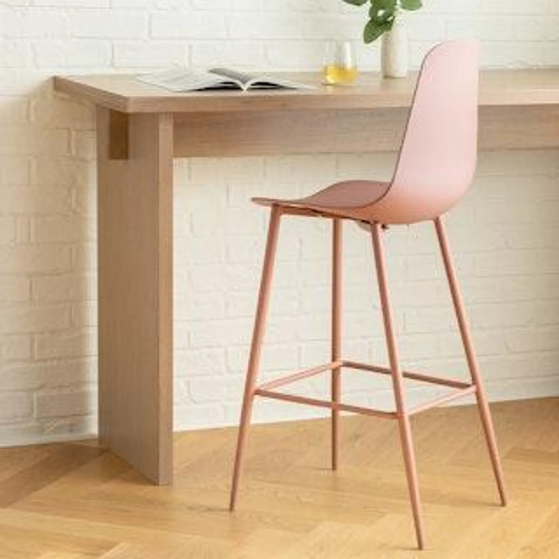 Svelti Dusty Pink Bar Stool