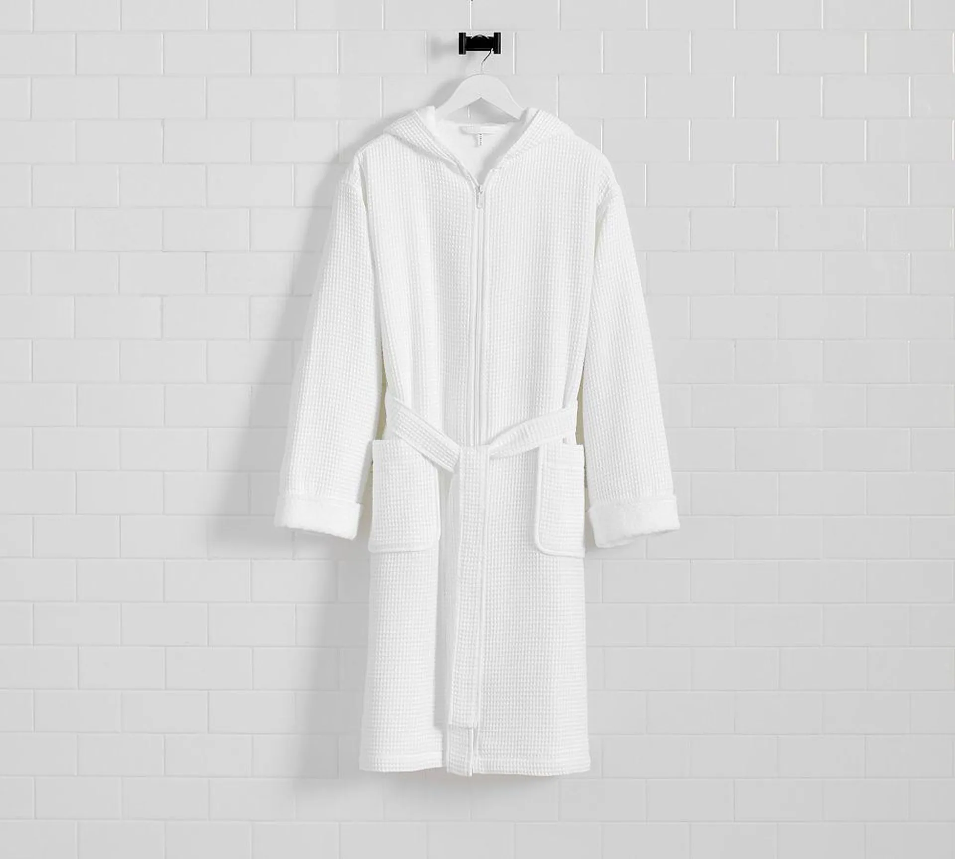 Waffle Weave Resort Zip-up Robe