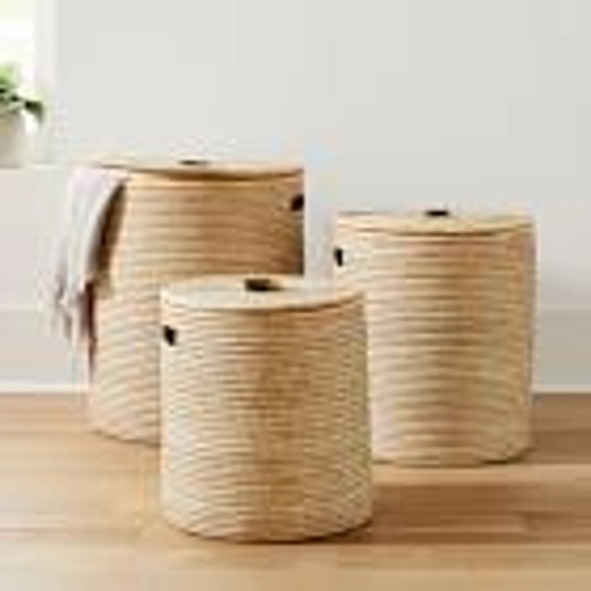 Wooden Handle Lidded Hampers