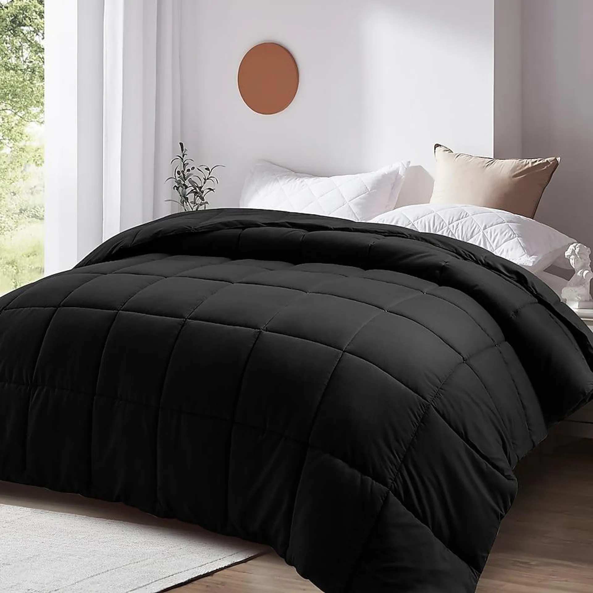 JEAREY Black Solid Reversible Queen Comforter Microfiber with (Down Alternative Fill)