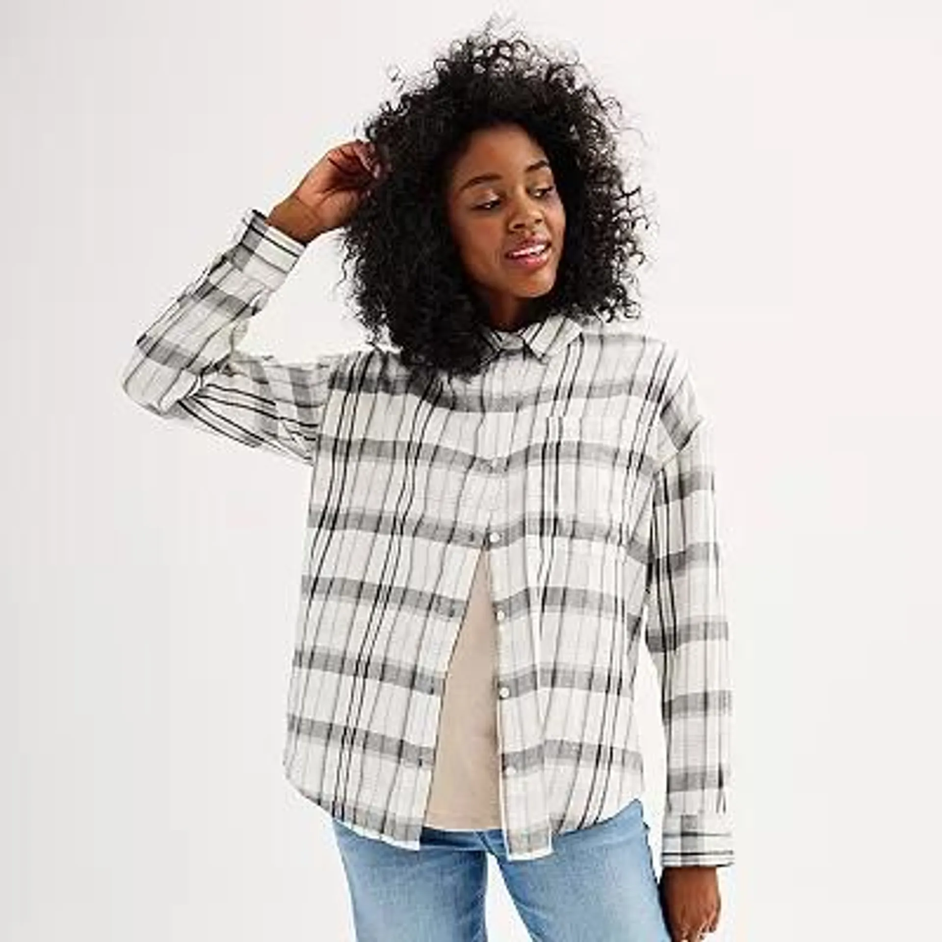 Juniors' SO® Oversized Shirt