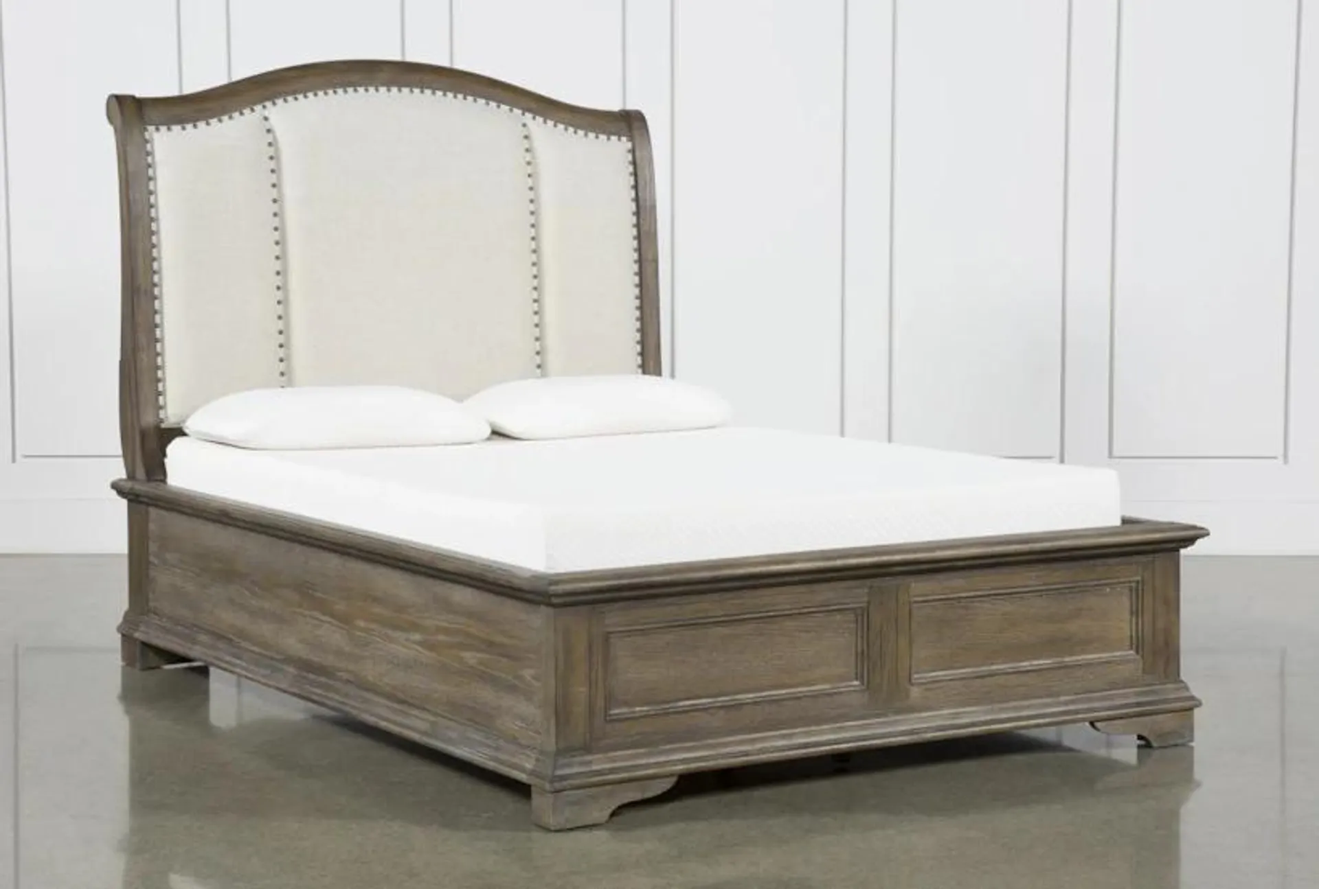 Chapman Queen Wood & Upholstered Sleigh Bed