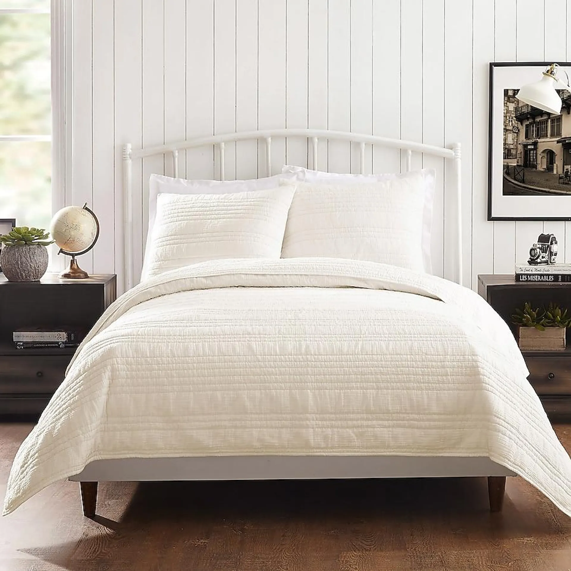 1977 Dry Goods Atmosphere (Ivory) Off-white Solid Reversible King Quilt Cotton with (Cotton Fill)