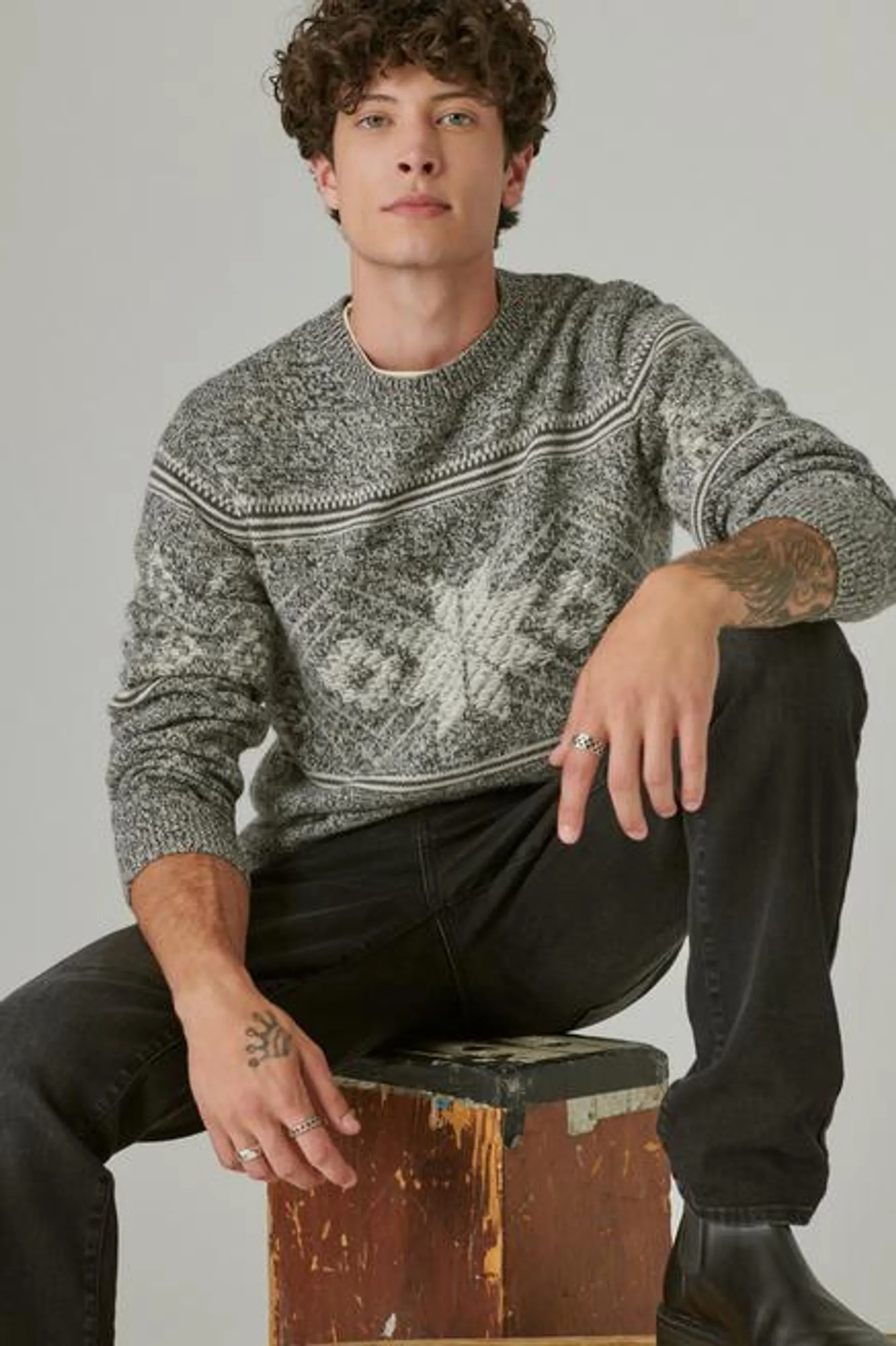 intarsia crew neck sweater