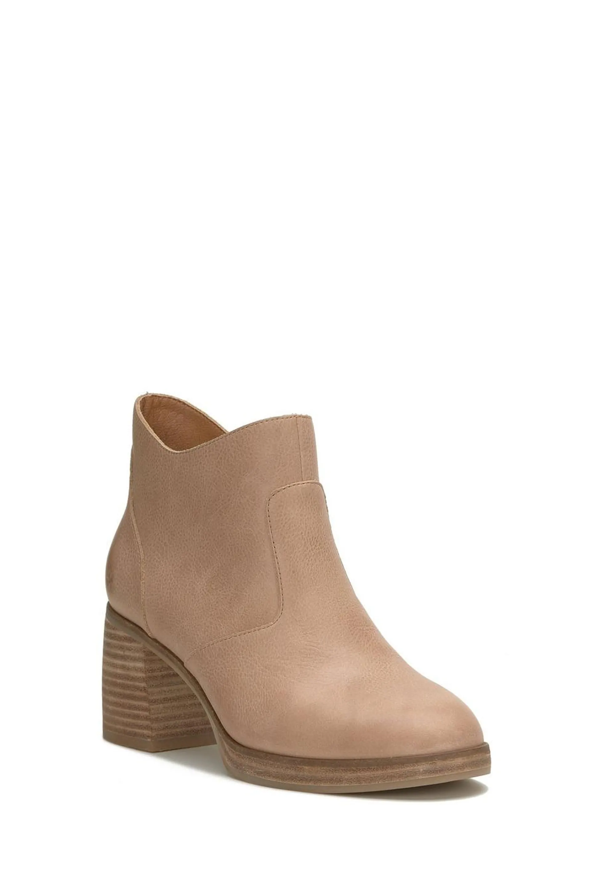 quinlee ankle bootie