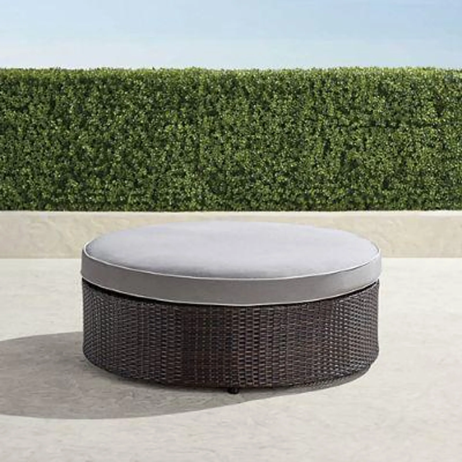 Pasadena II Ottoman in Bronze Wicker