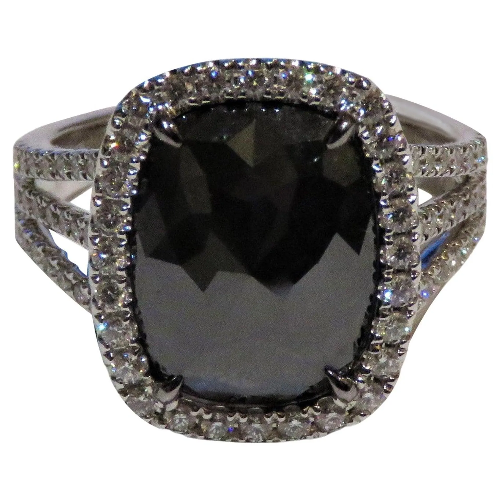 NWT $18, 000 18KT White Gold Rare Large 5CT Faceted Gorgeous Black Diamond Ring