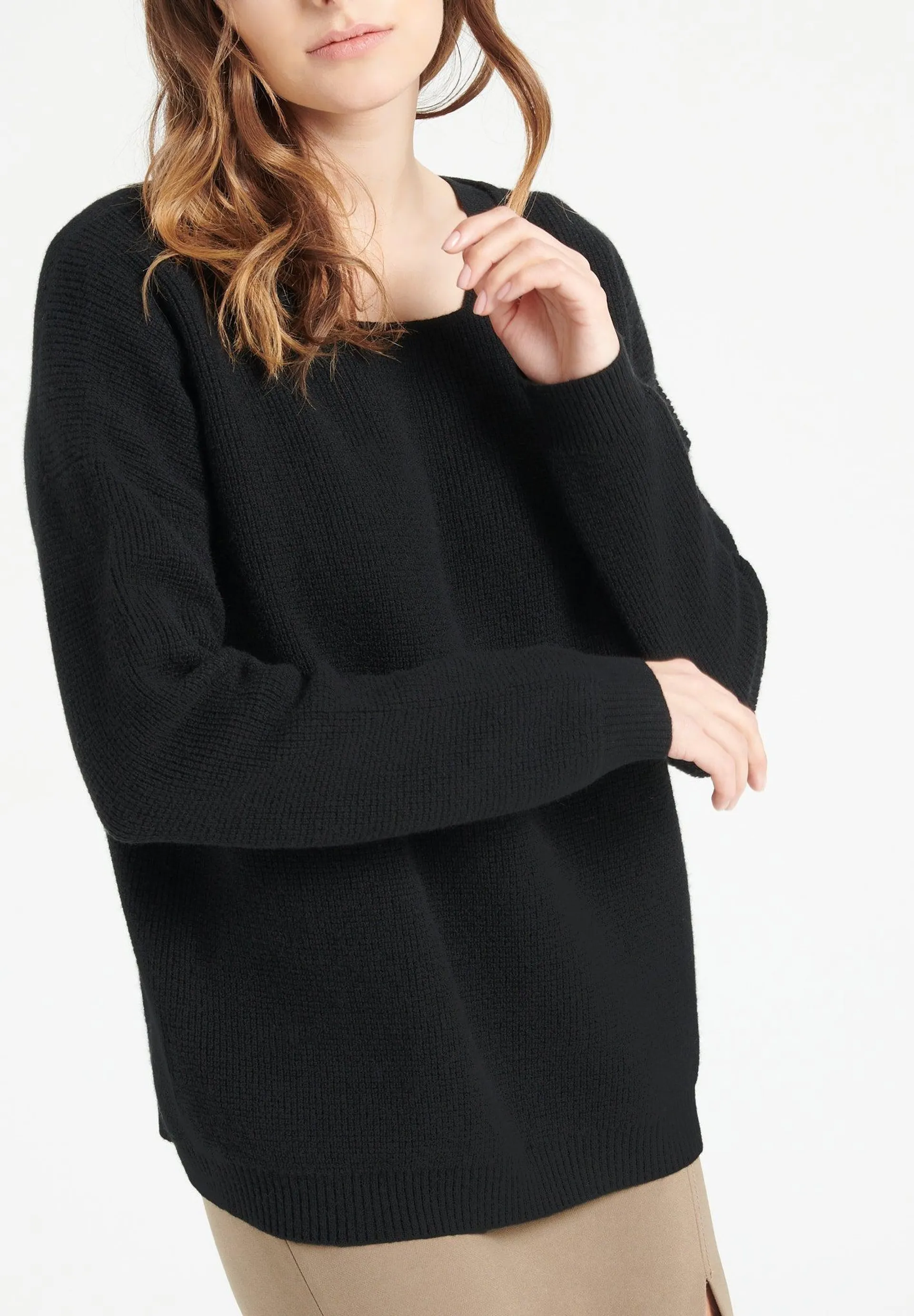 Pure Cashmere Roundneck Sweater (Lilly 25)