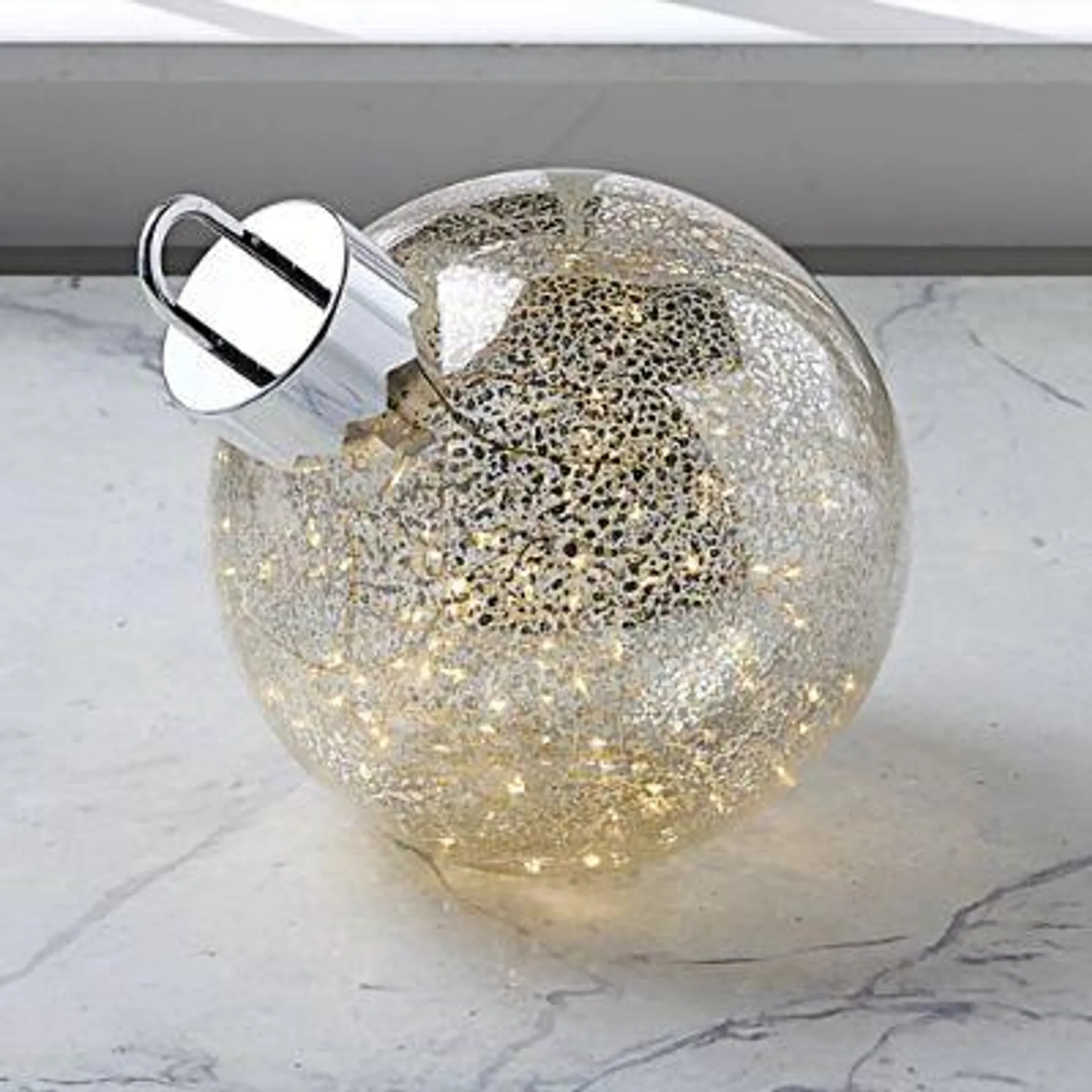 LED Lighted Christmas Ball