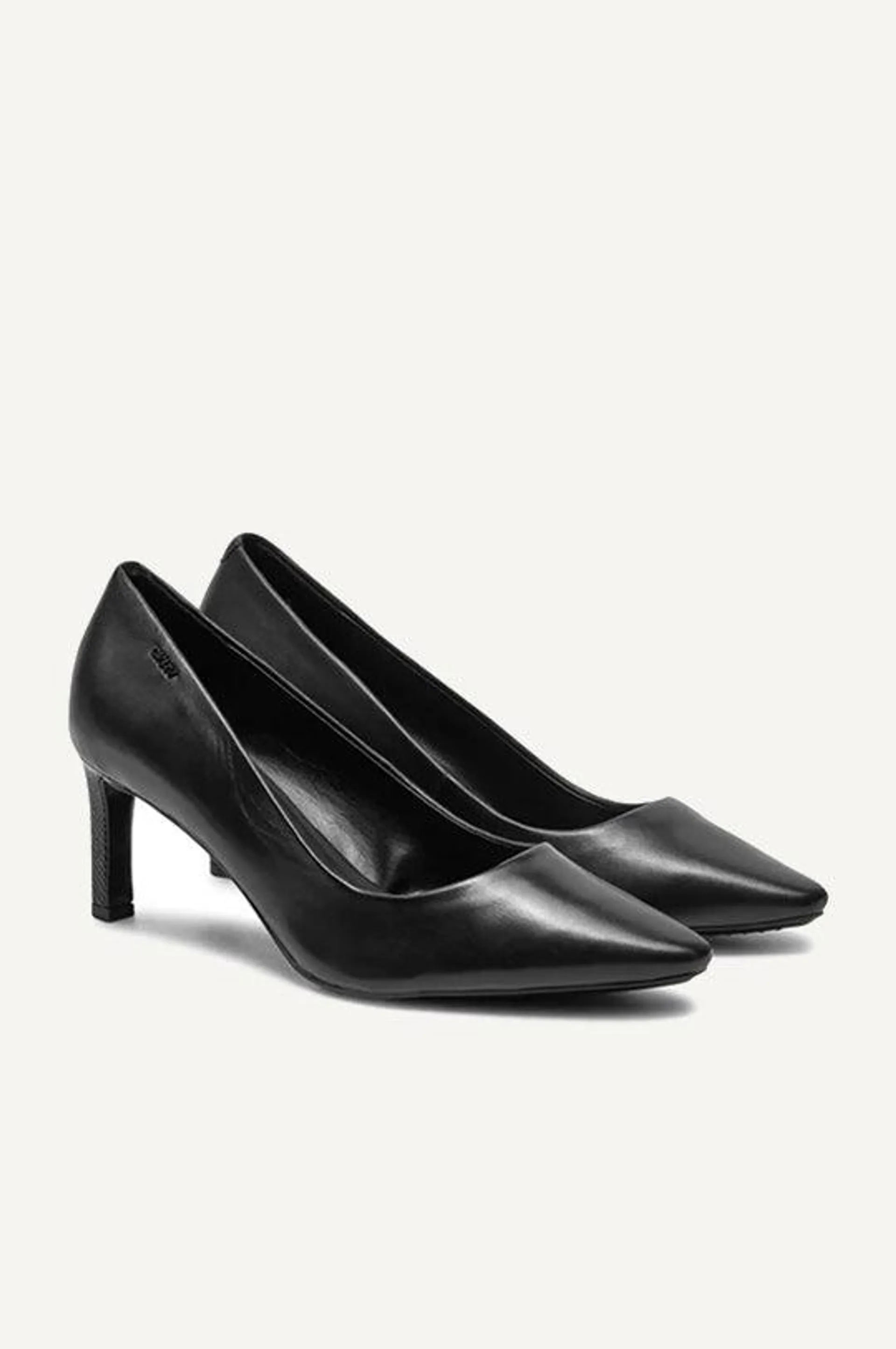 CHARLIE MID HEELED POINTED PUMP