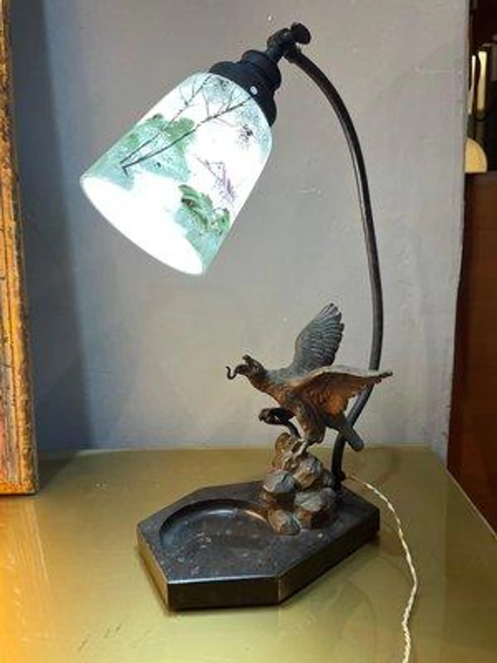 Art Nouveau Table Lamp with Eagle as Base, 1930