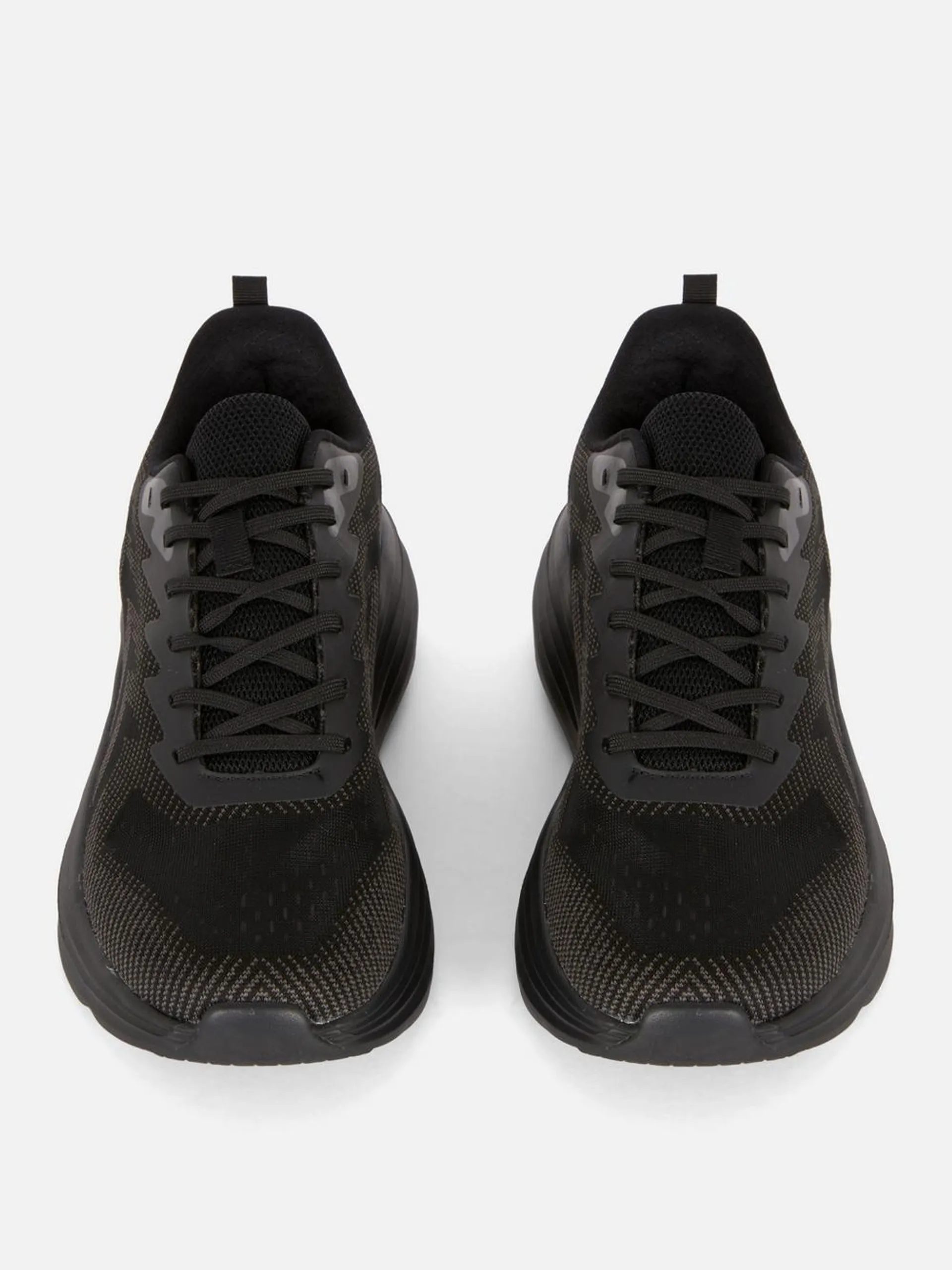 Sporty lace-up trainers with flexible foam soles