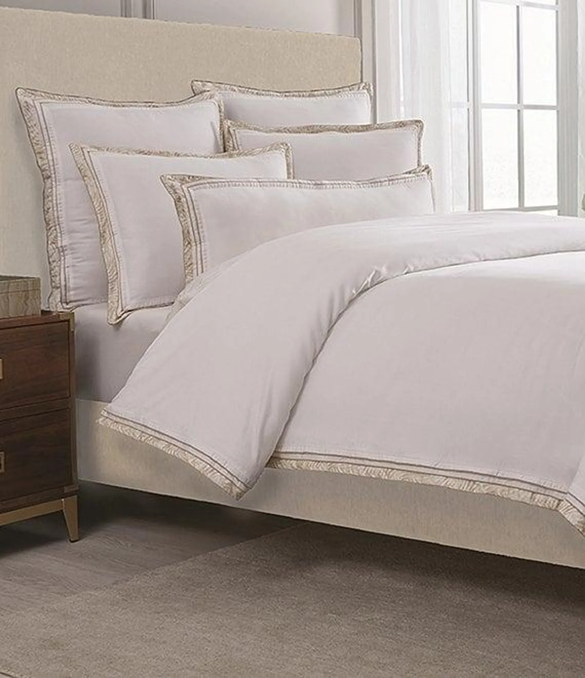 Elegance Animal Sateen Cotton & Tencel Comforter Mini Set