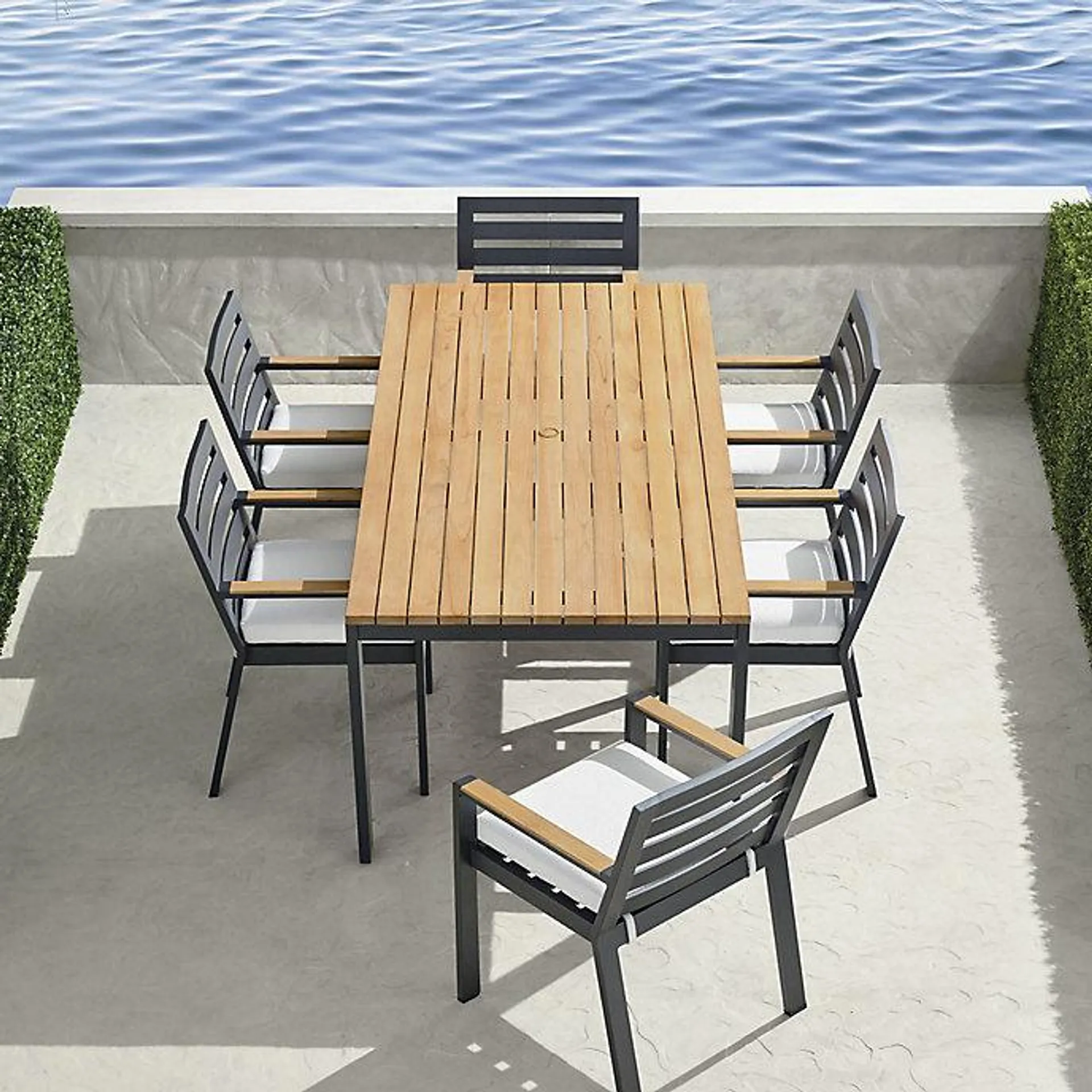 Calhoun 7-pc. Dining Set in Aluminum