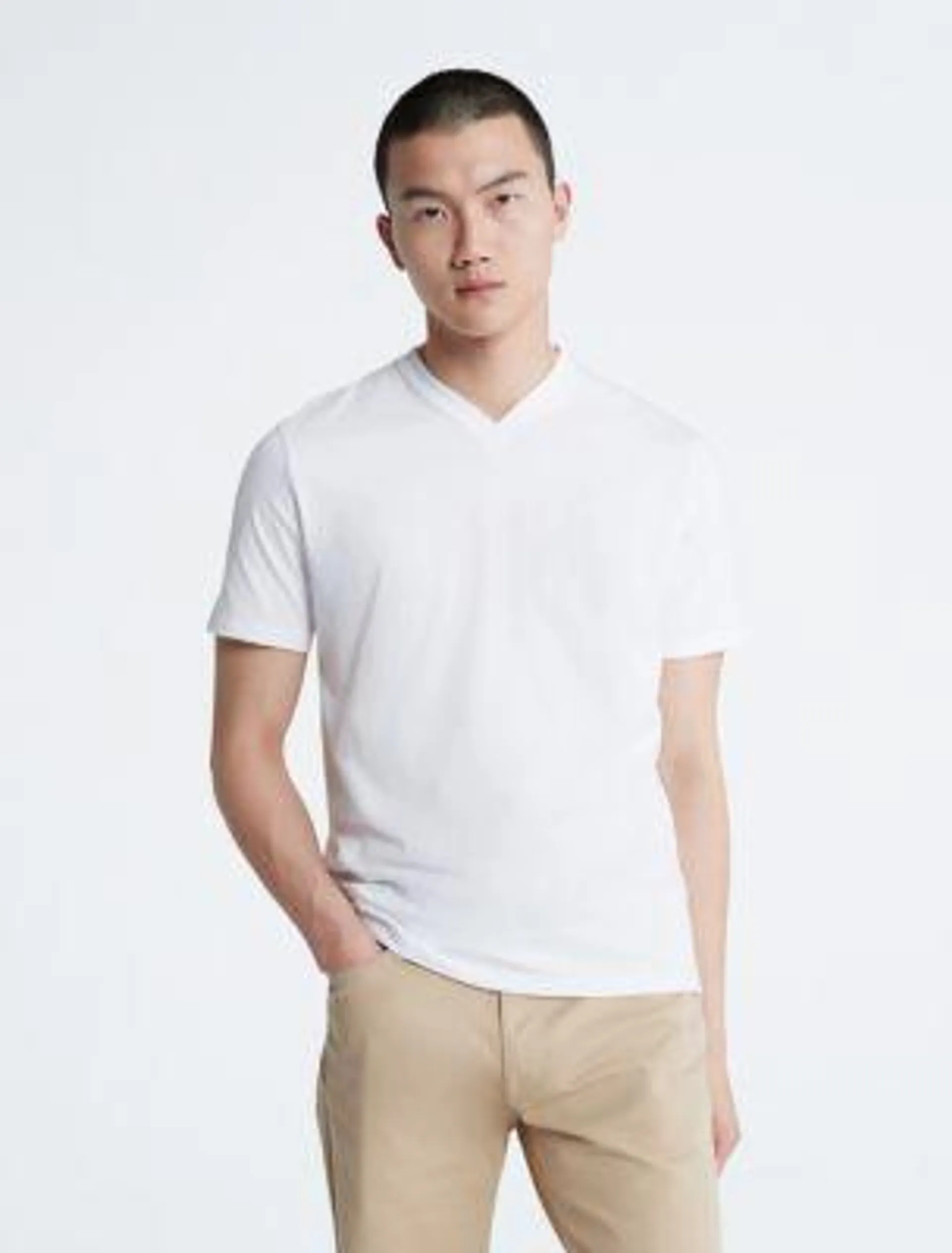 Smooth Cotton Solid V-Neck T-Shirt