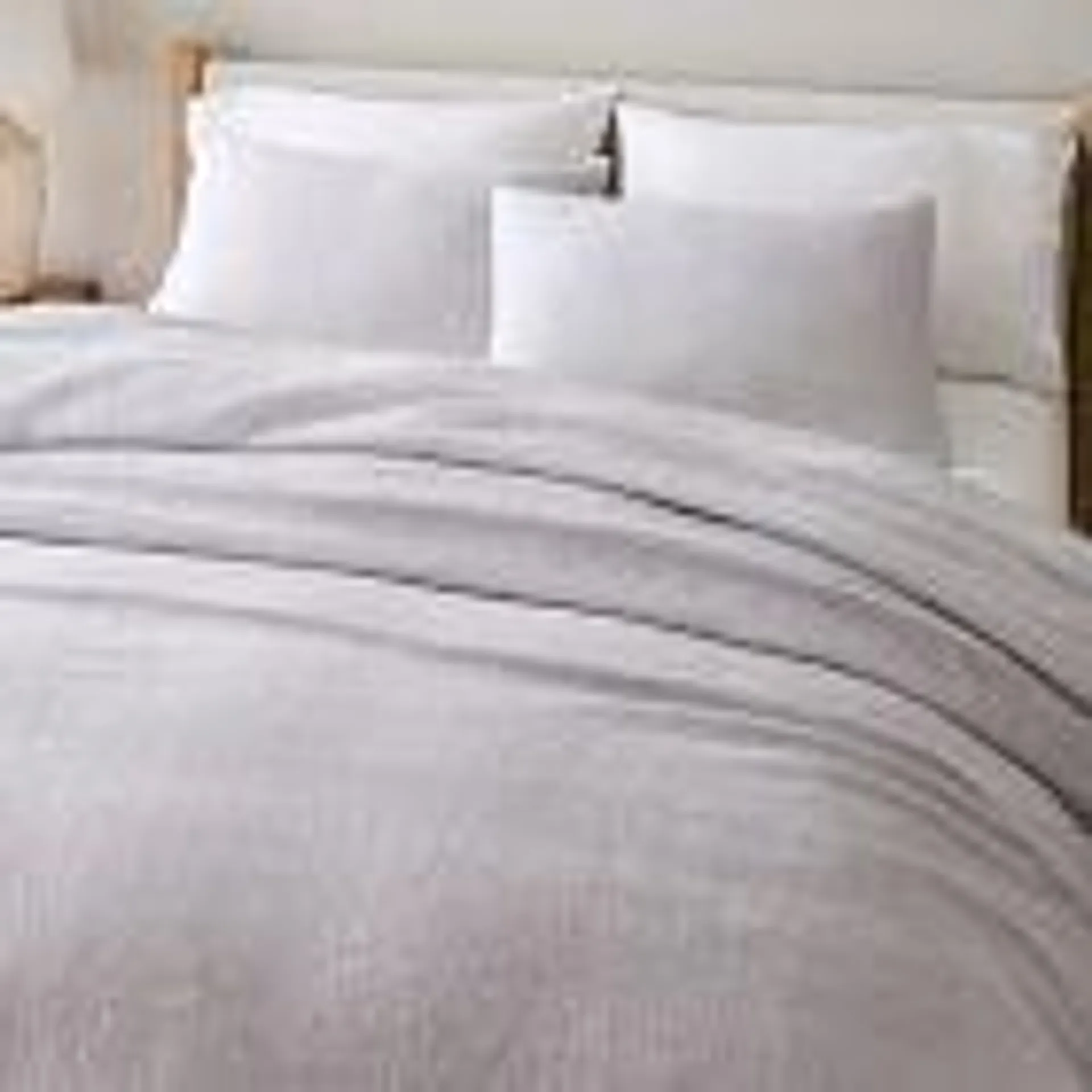 Silky TENCEL™ & Cotton Matelasse Duvet Cover & Shams