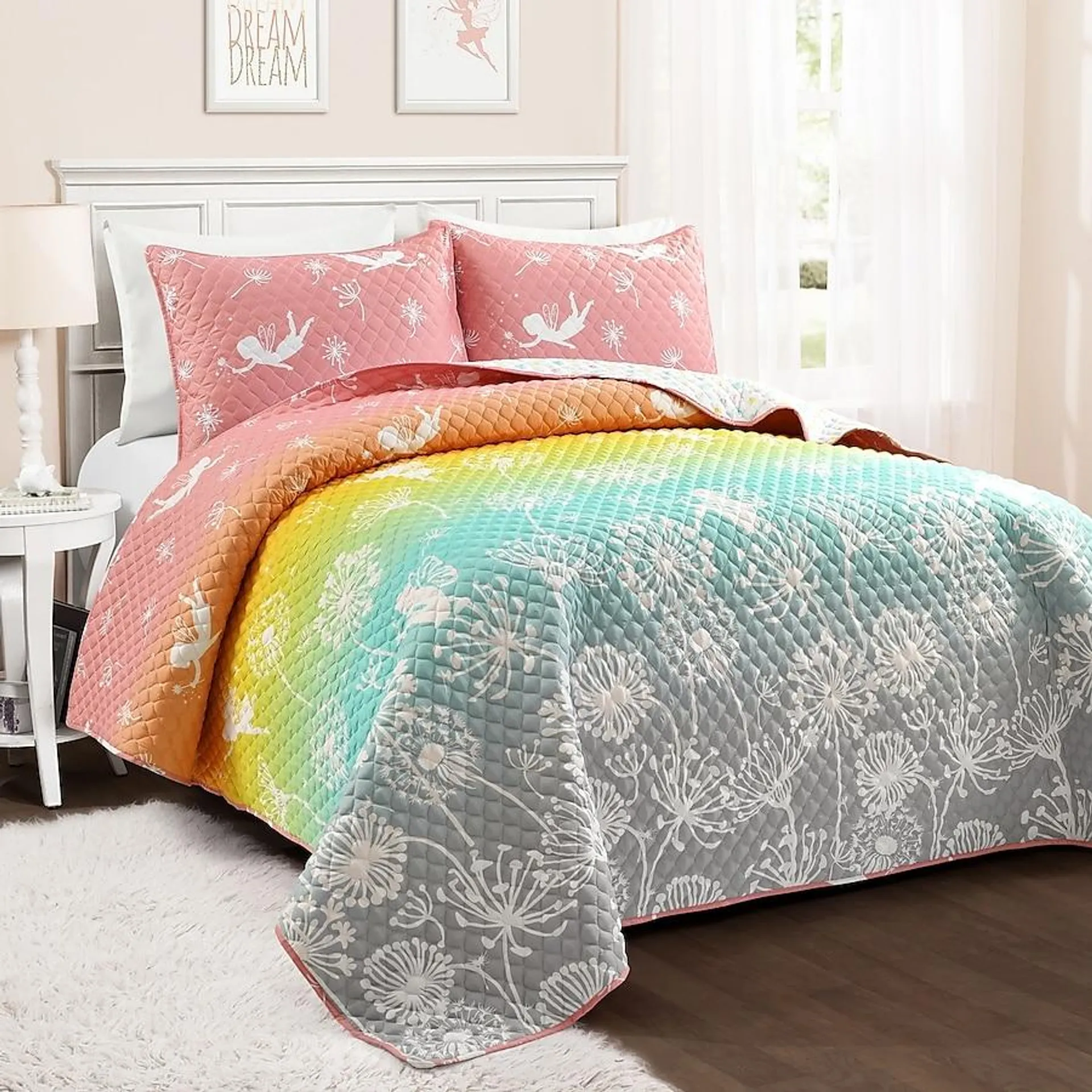 Lush Decor Pastel Rainbow Ombre Reversible Full/Queen Quilt with (Fill)