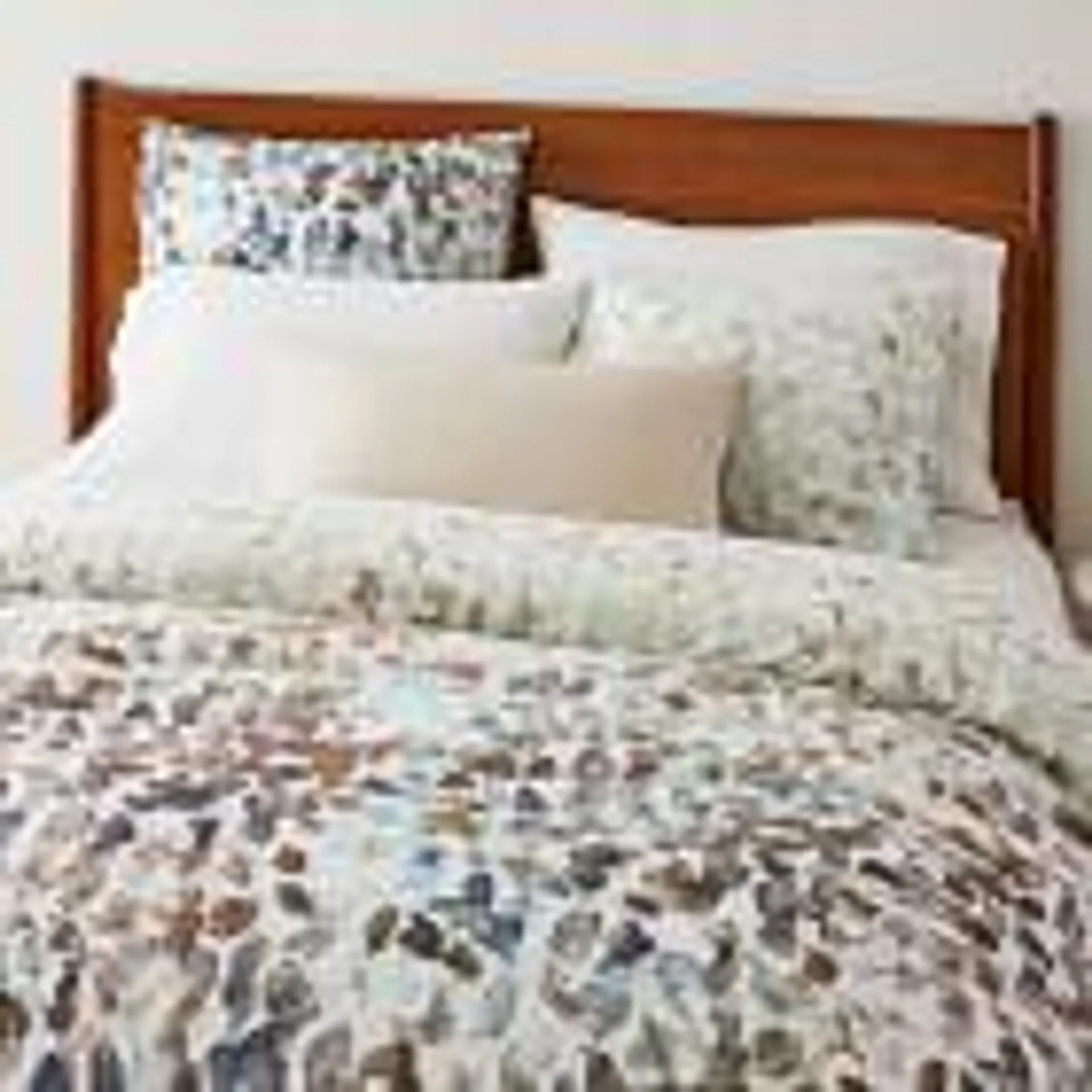 Organic Sateen Canopy Duvet & Shams