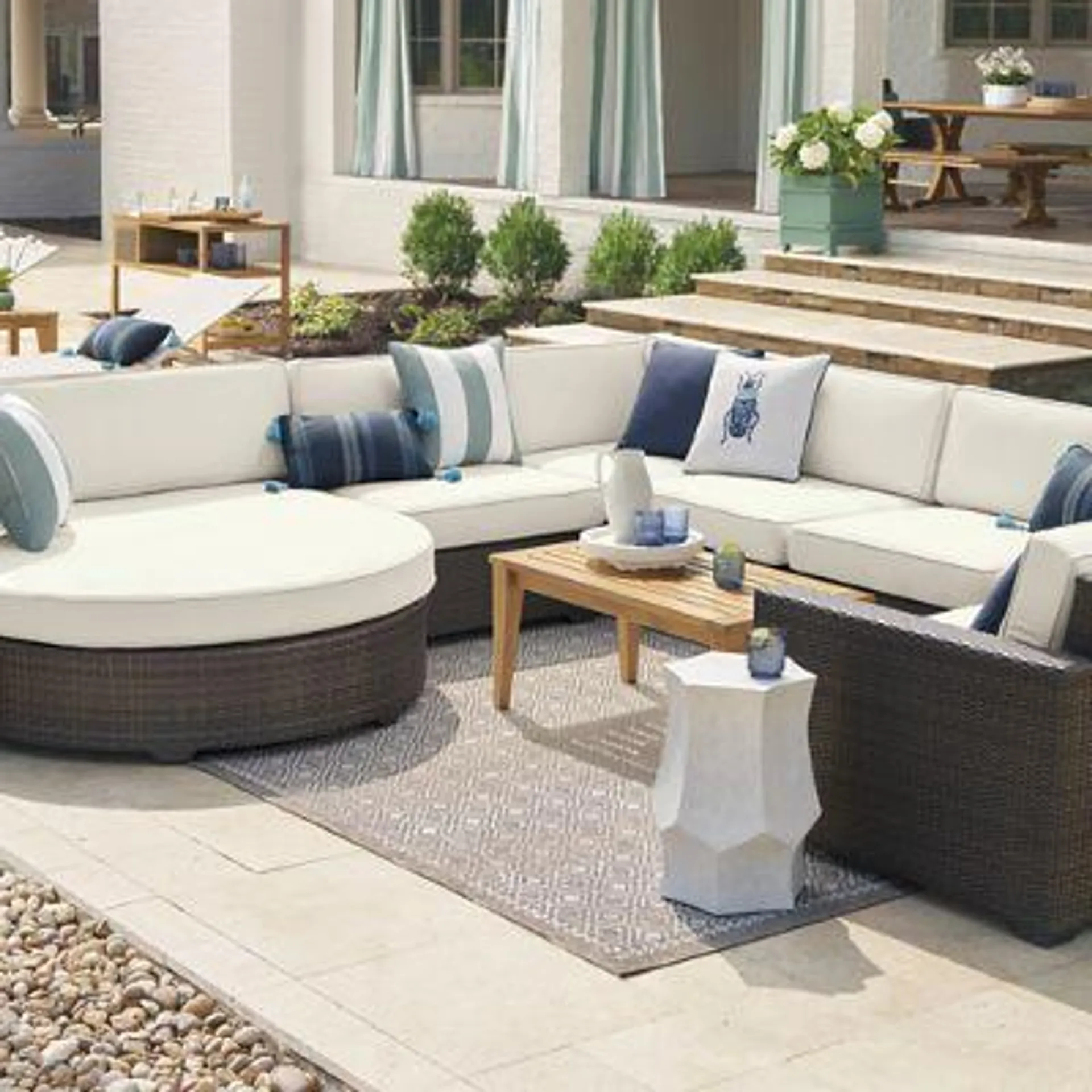 Palermo Modular Seating Collection in Bronze Wicker