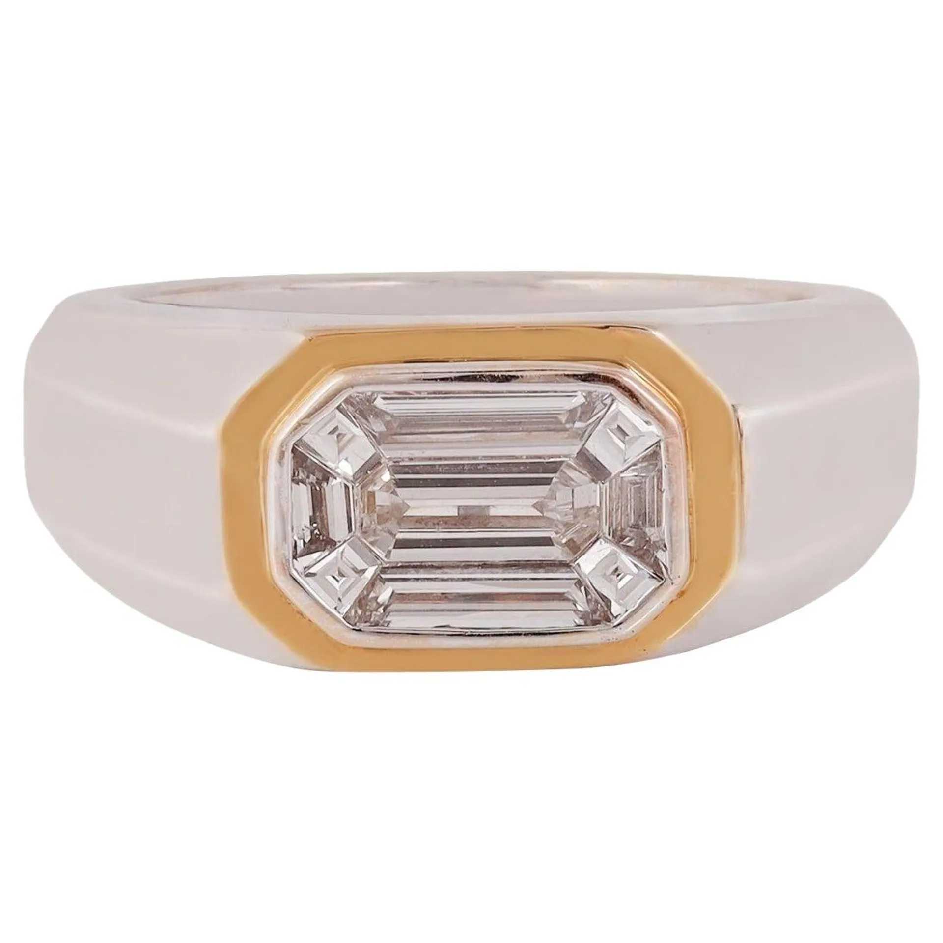 0.81 Carat Diamond Ring in 18 Karat Gold