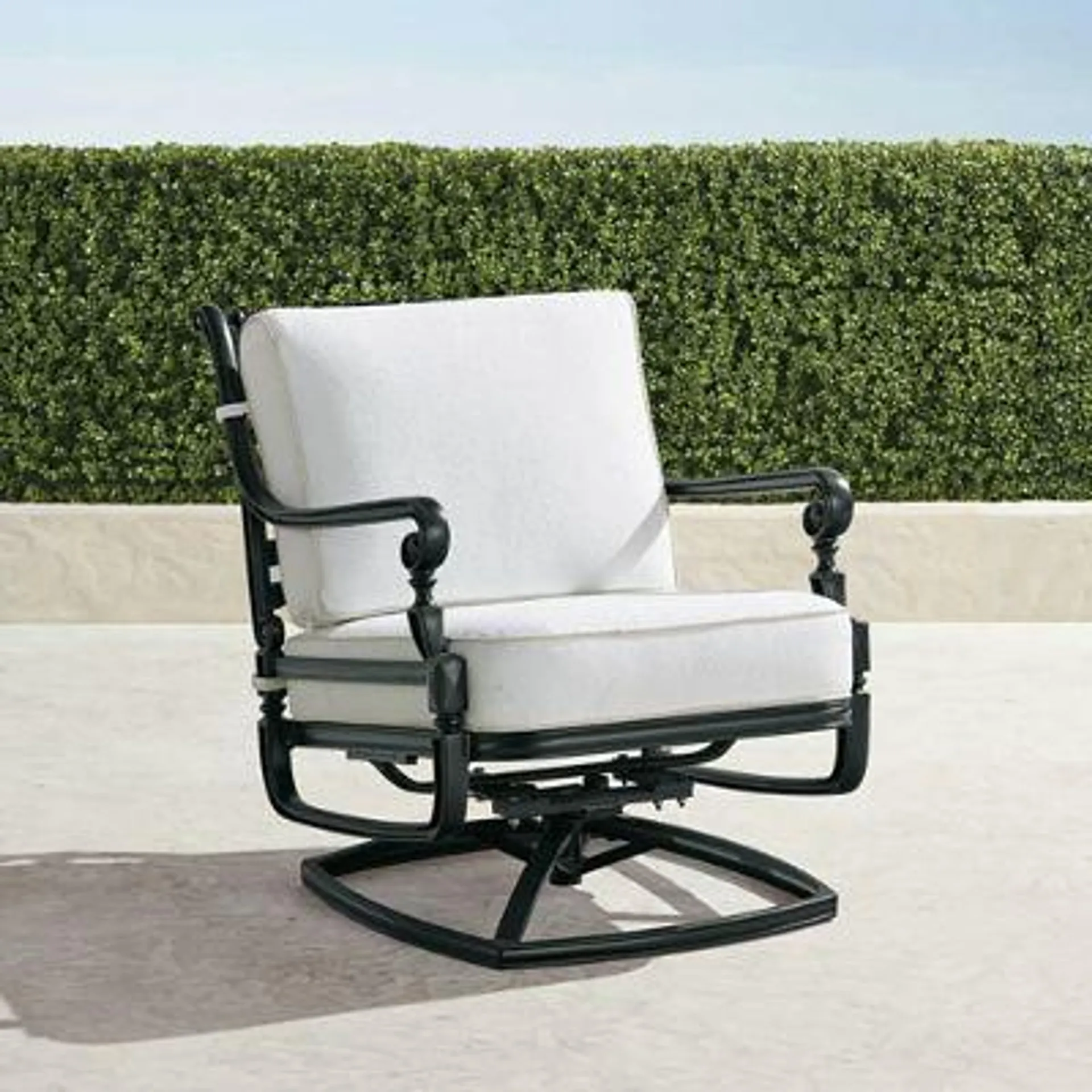 Carlisle Swivel Lounge Chair with Cushions in Onyx Aluminum