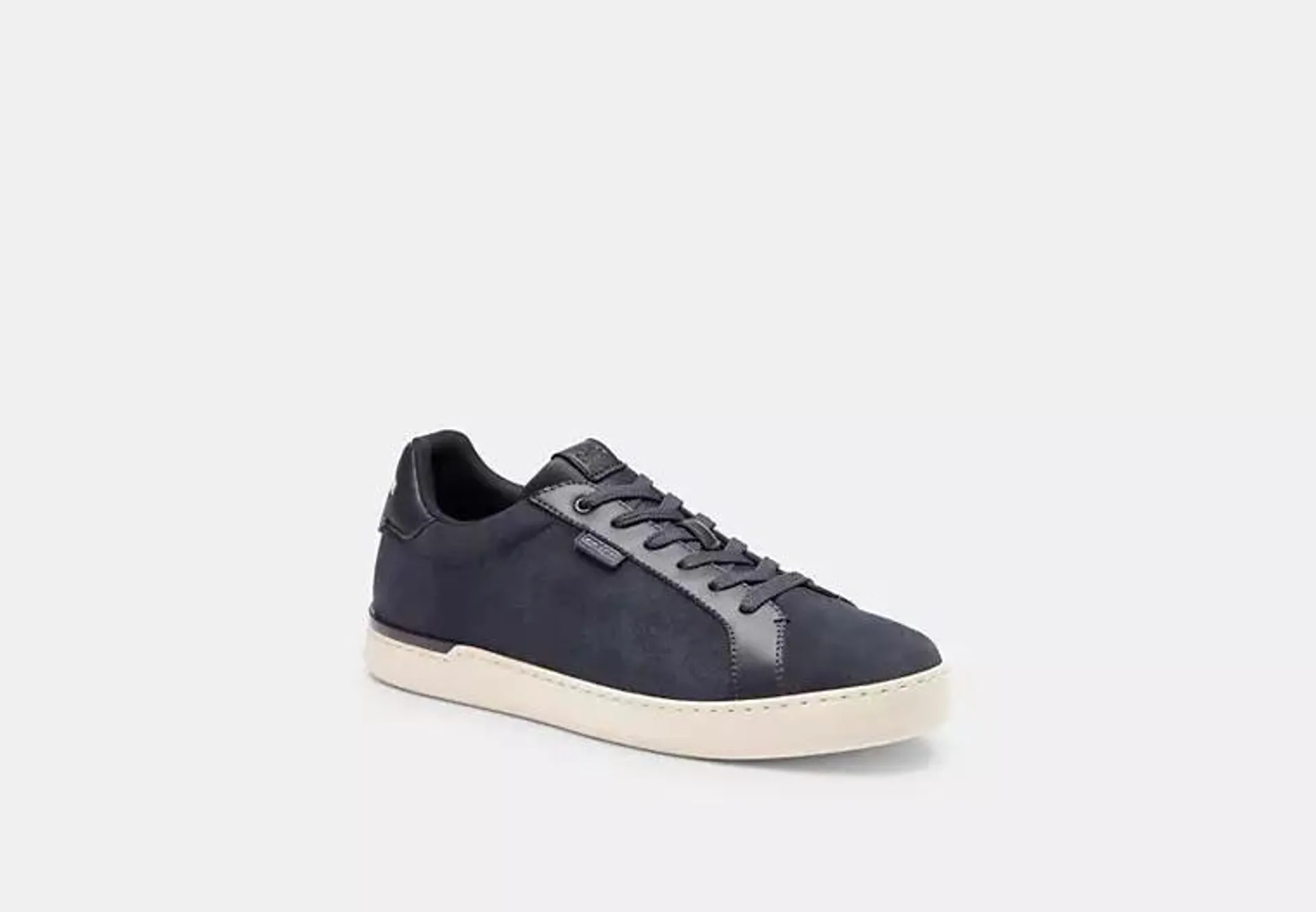 Lowline Low Top Sneaker