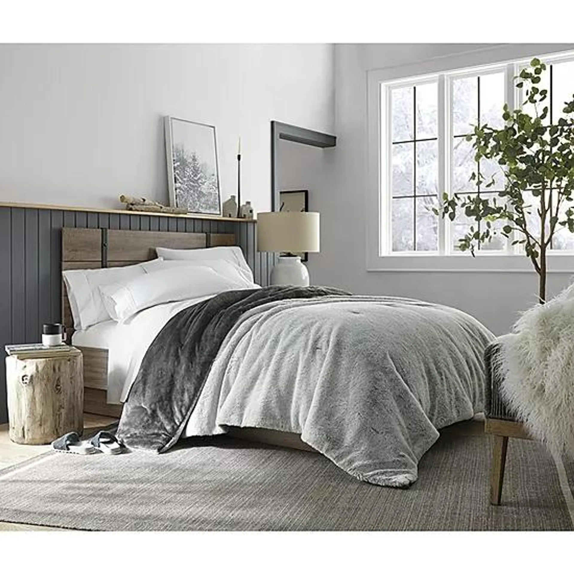 Linden Street Oakwood Faux Fur Reversible Comforter