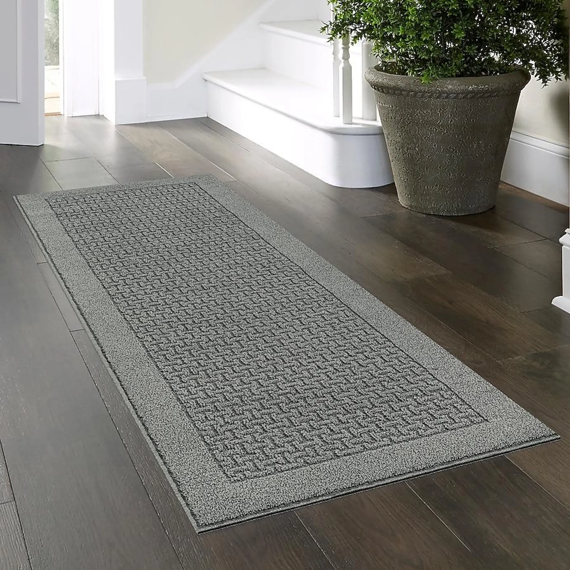 Style Selections 2 x 6 (ft) Tufted Polyester Charcoal Gray Rectangular Indoor Solid Machine washable Runner rug