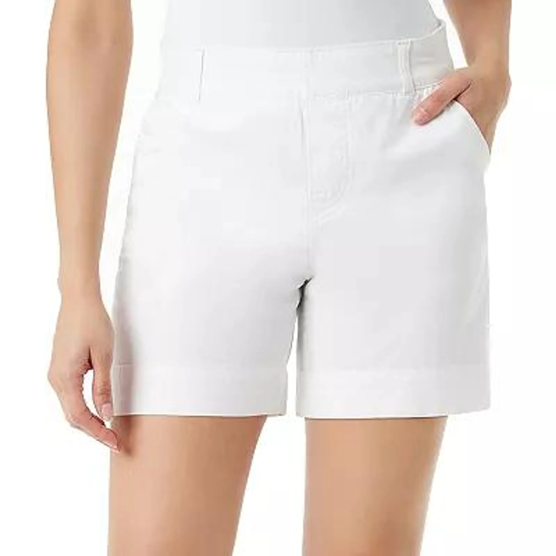 Petite Gloria Vanderbilt Shape Effect Shorts