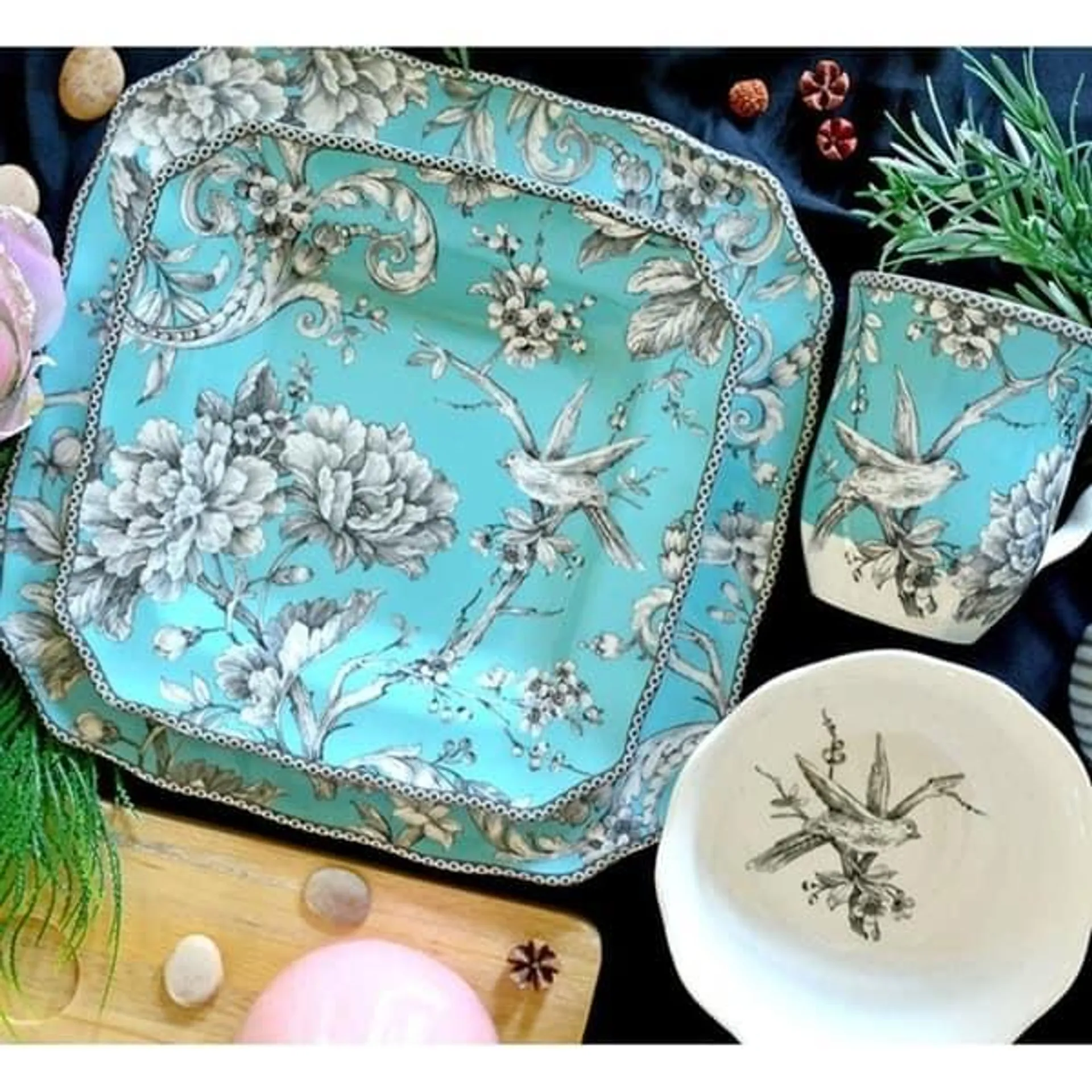 222 Fifth Adelaide 16-Piece Porcelain Dinnerware Set, Turquoise