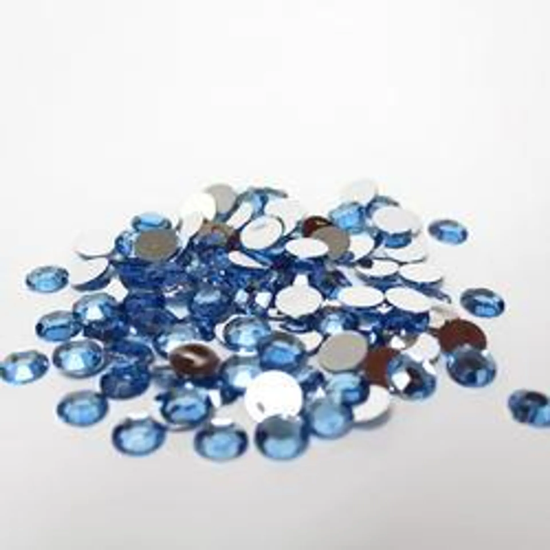 Blue Flat Back Faceted Round Rhinestones