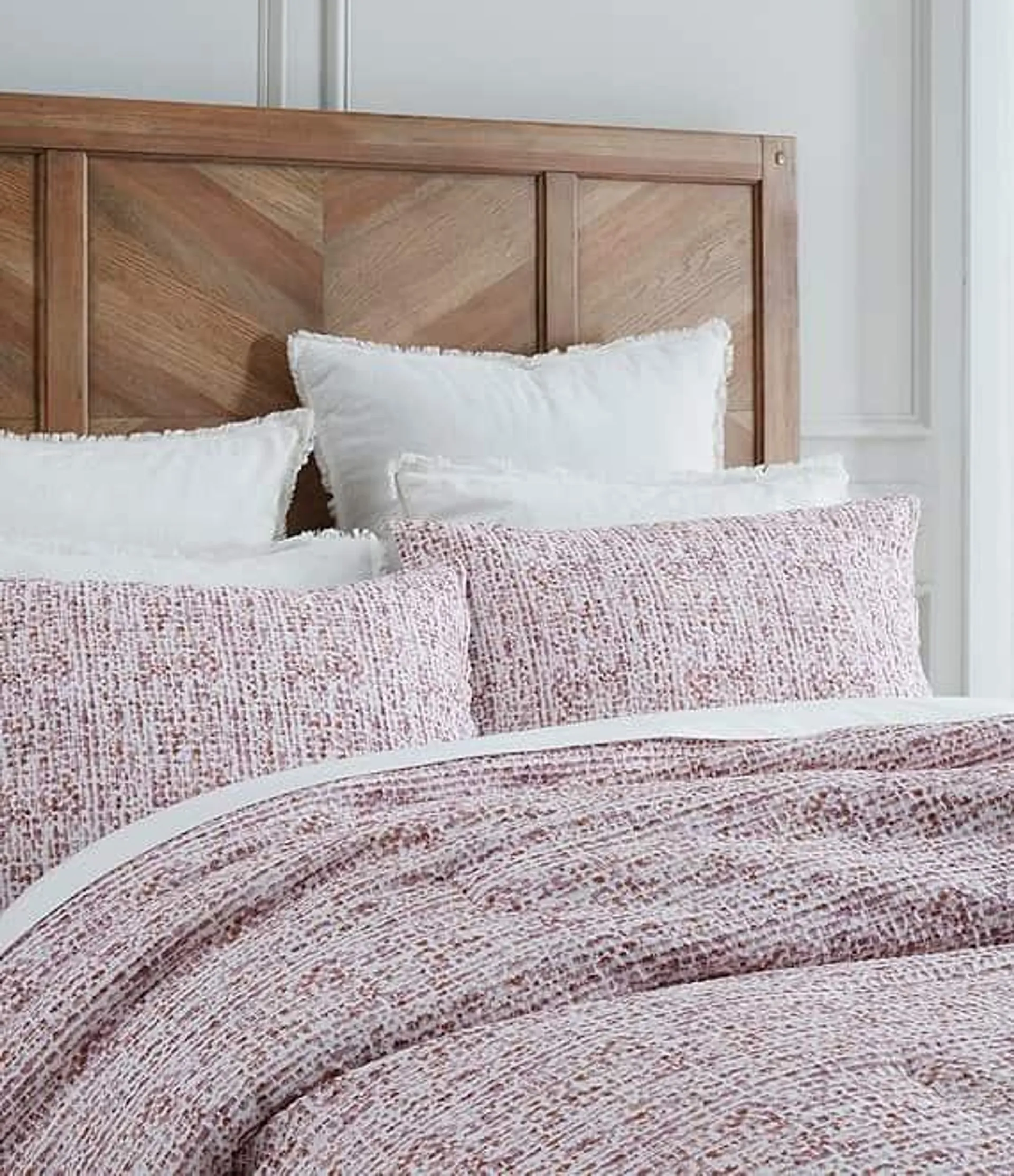 Simplicity Collection Reece Lightweight Waffle Comforter