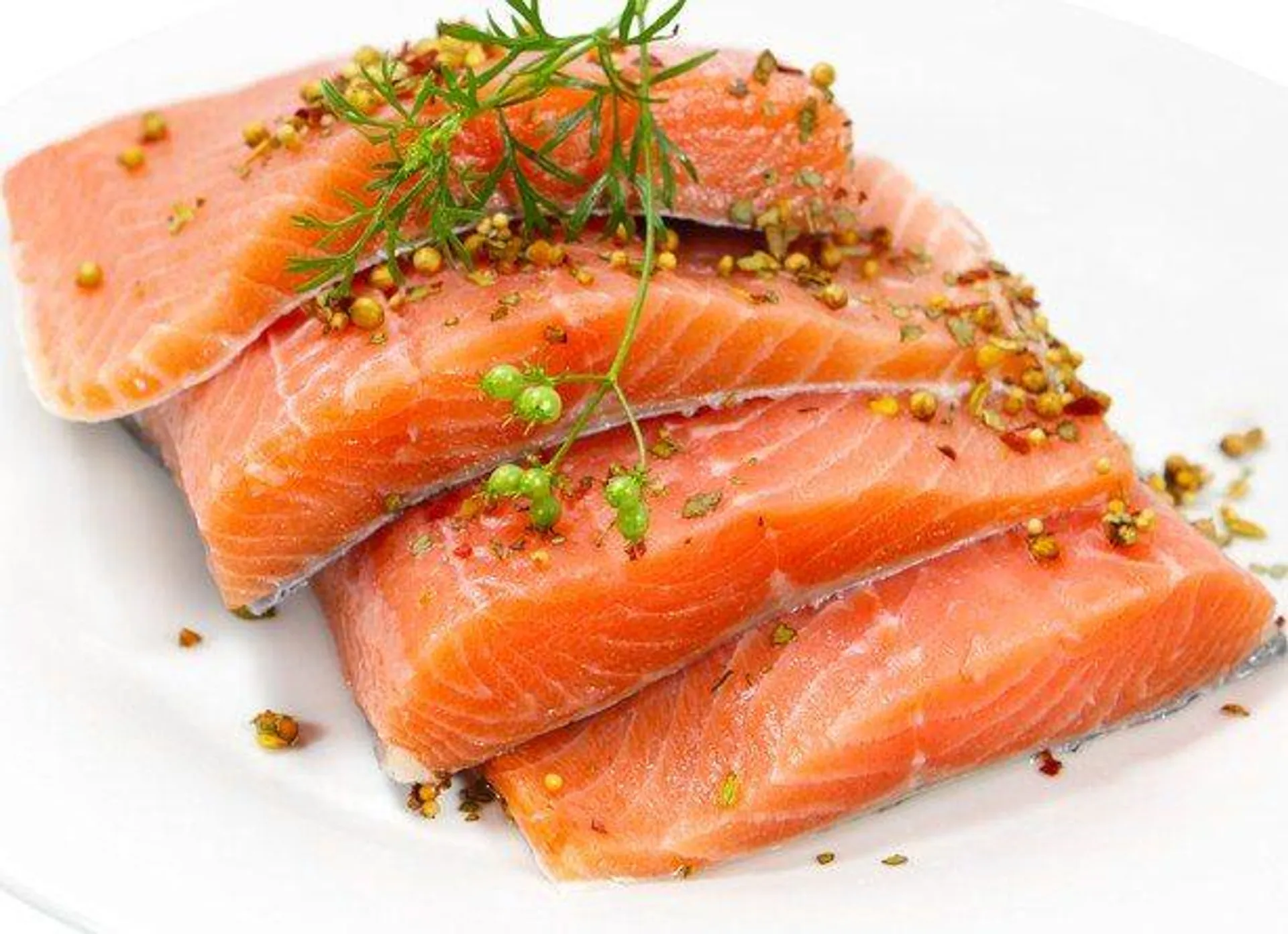 FRESH SALMON FILLETS PKG