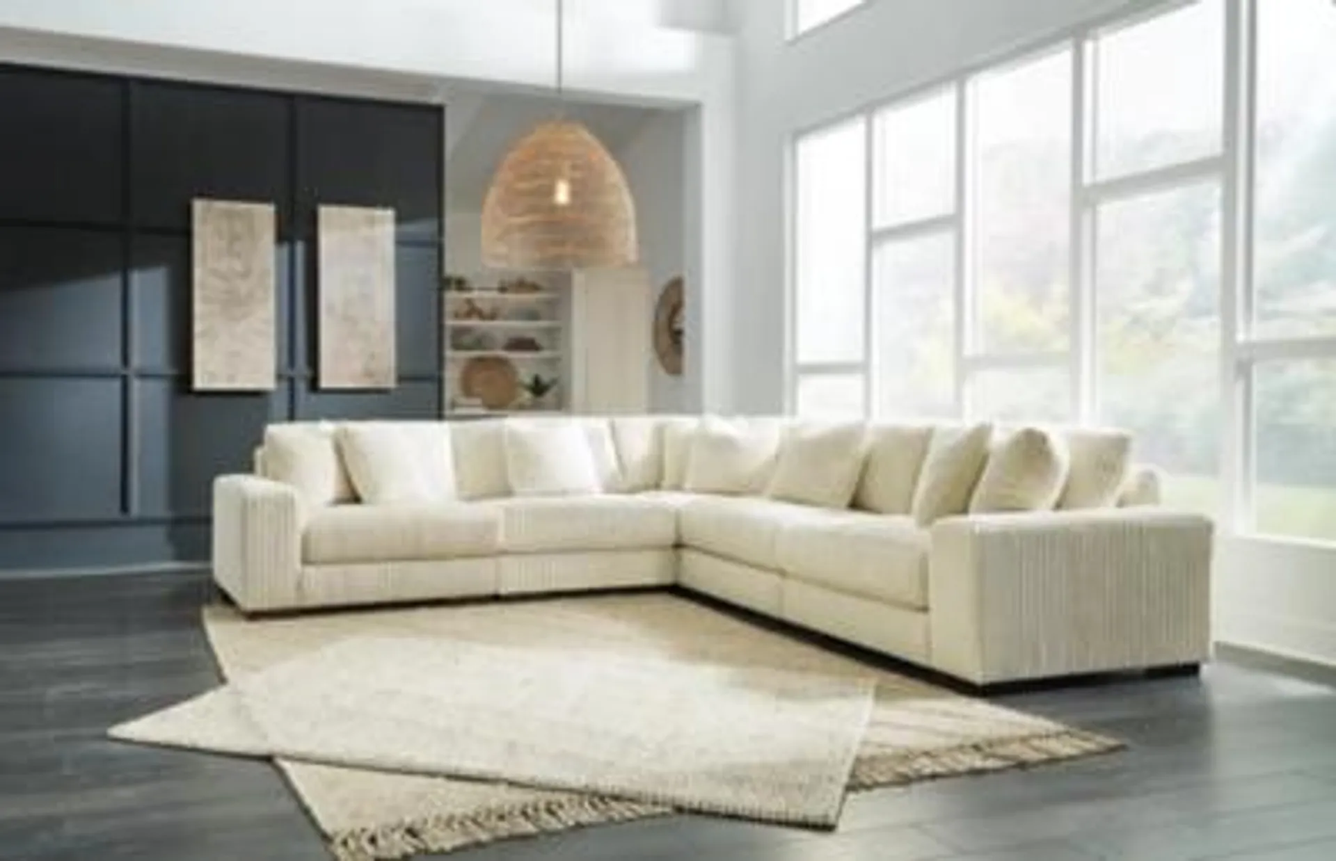 Lindyn 5-Piece Modular Sectional