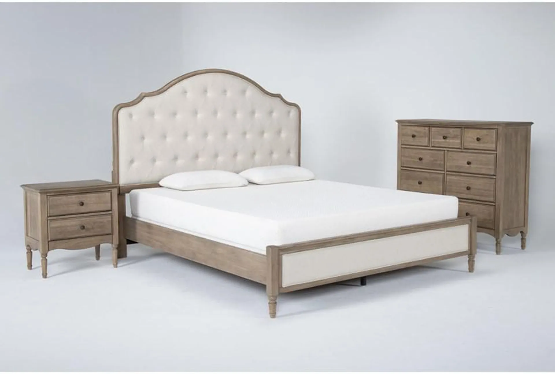 Deliah Queen Wood & Upholstered Platform 3 Piece Bedroom Set With Chest & Nightstand