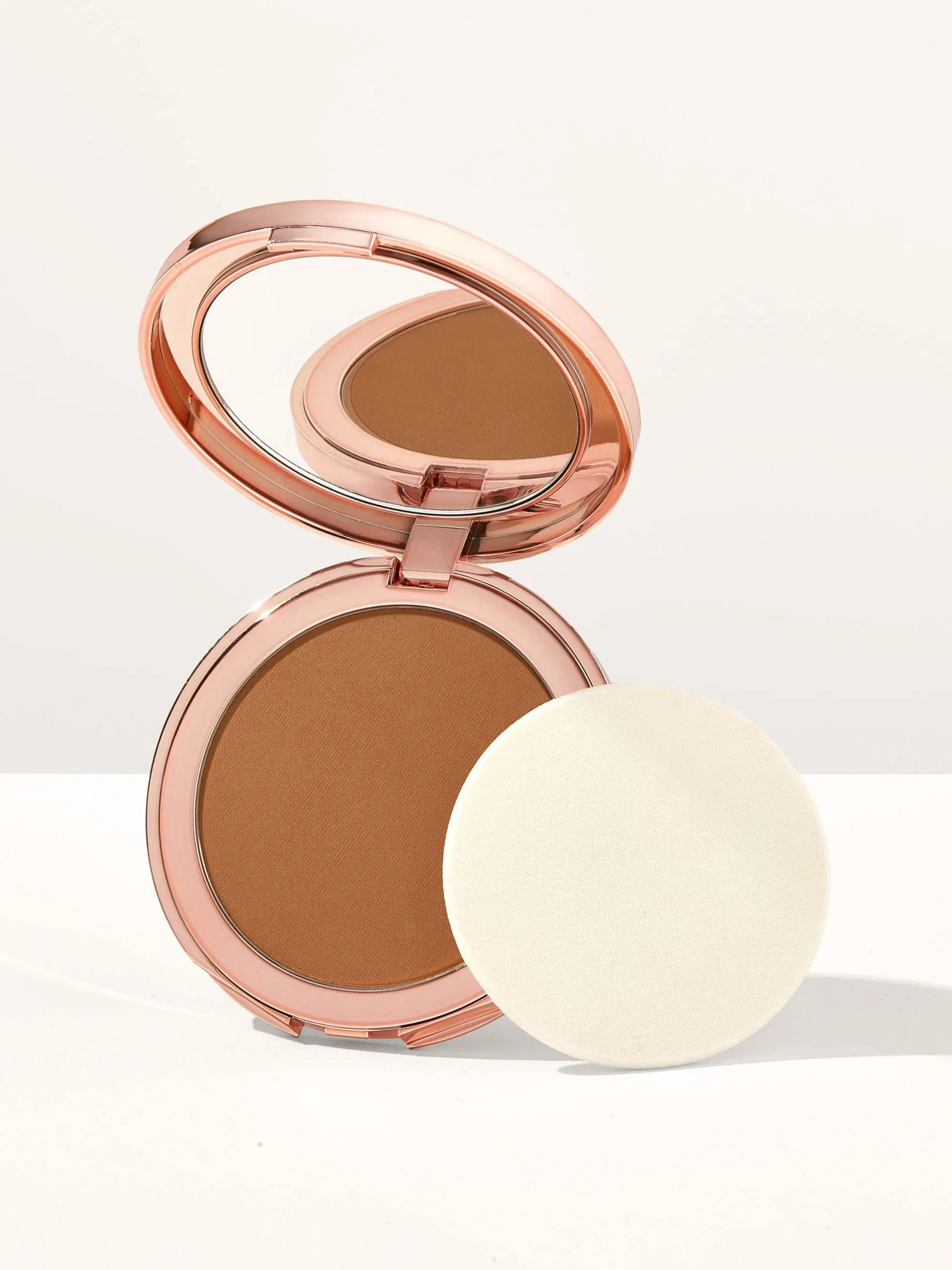 smooth operator ™ Amazonian clay tinted pressed finishing powder