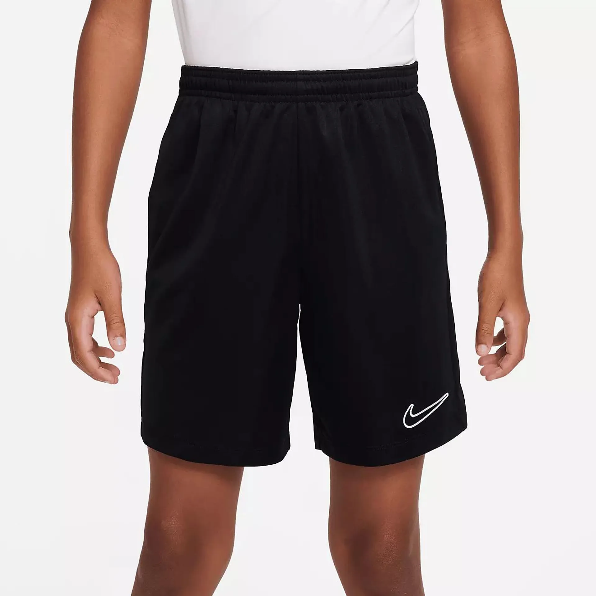 Nike Boys' Dri-FIT Trophy Shorts 7 in