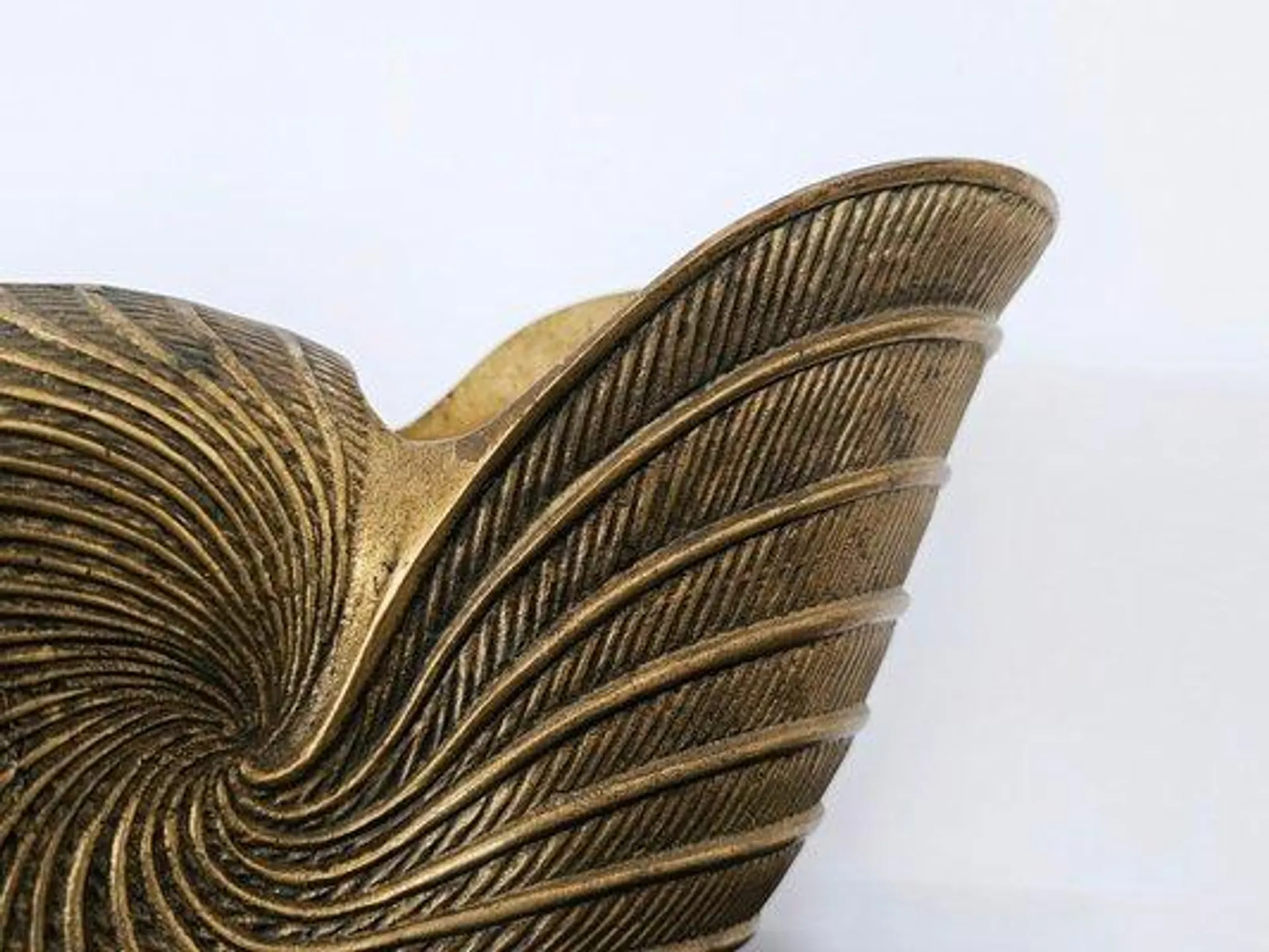 Nautilus Shaped Champagne Bottle Holder in Brass, Italy, 1950s