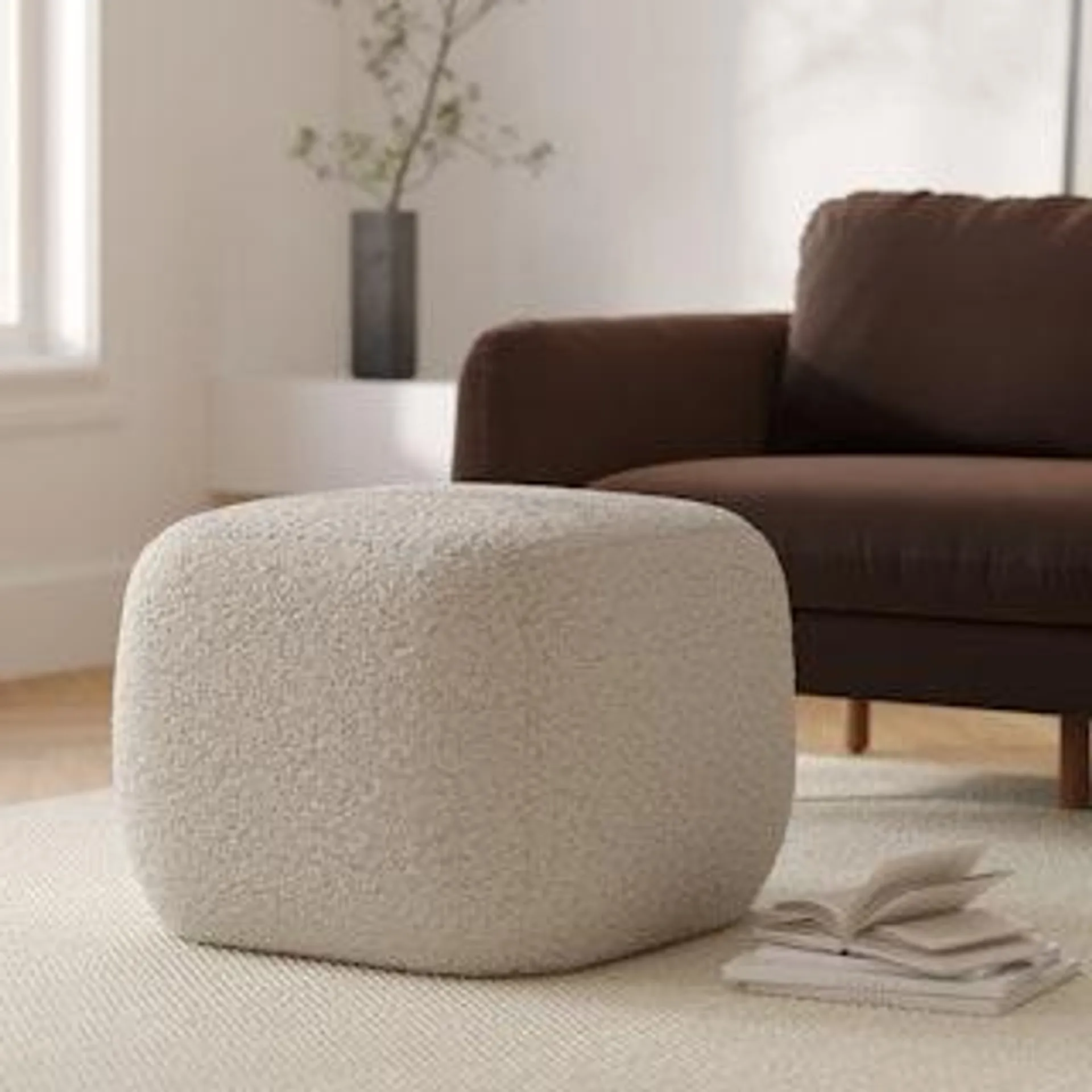 Petter 18.5" Pouf - Shearling White