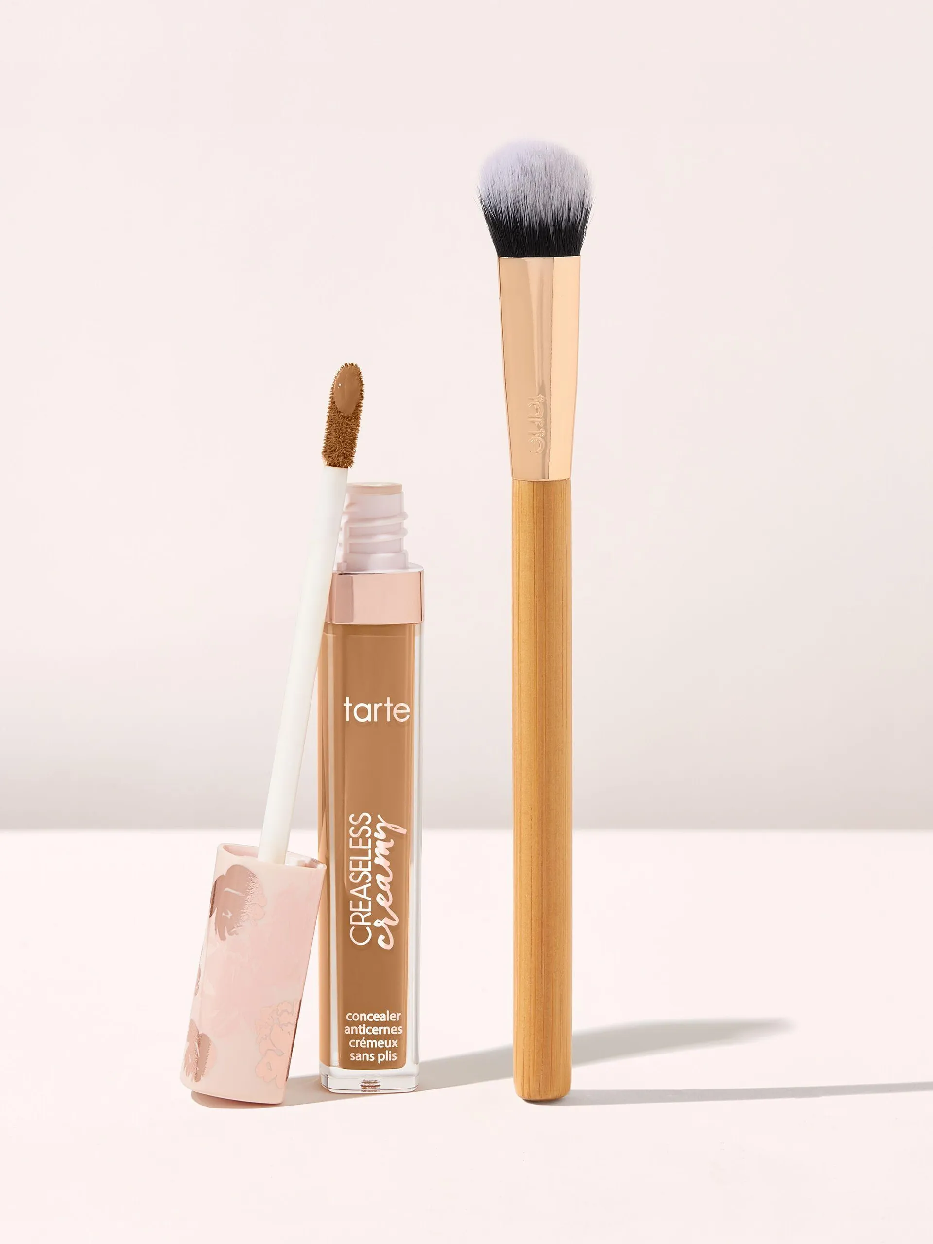 creaseless creamy full-coverage concealer & paw brush duo