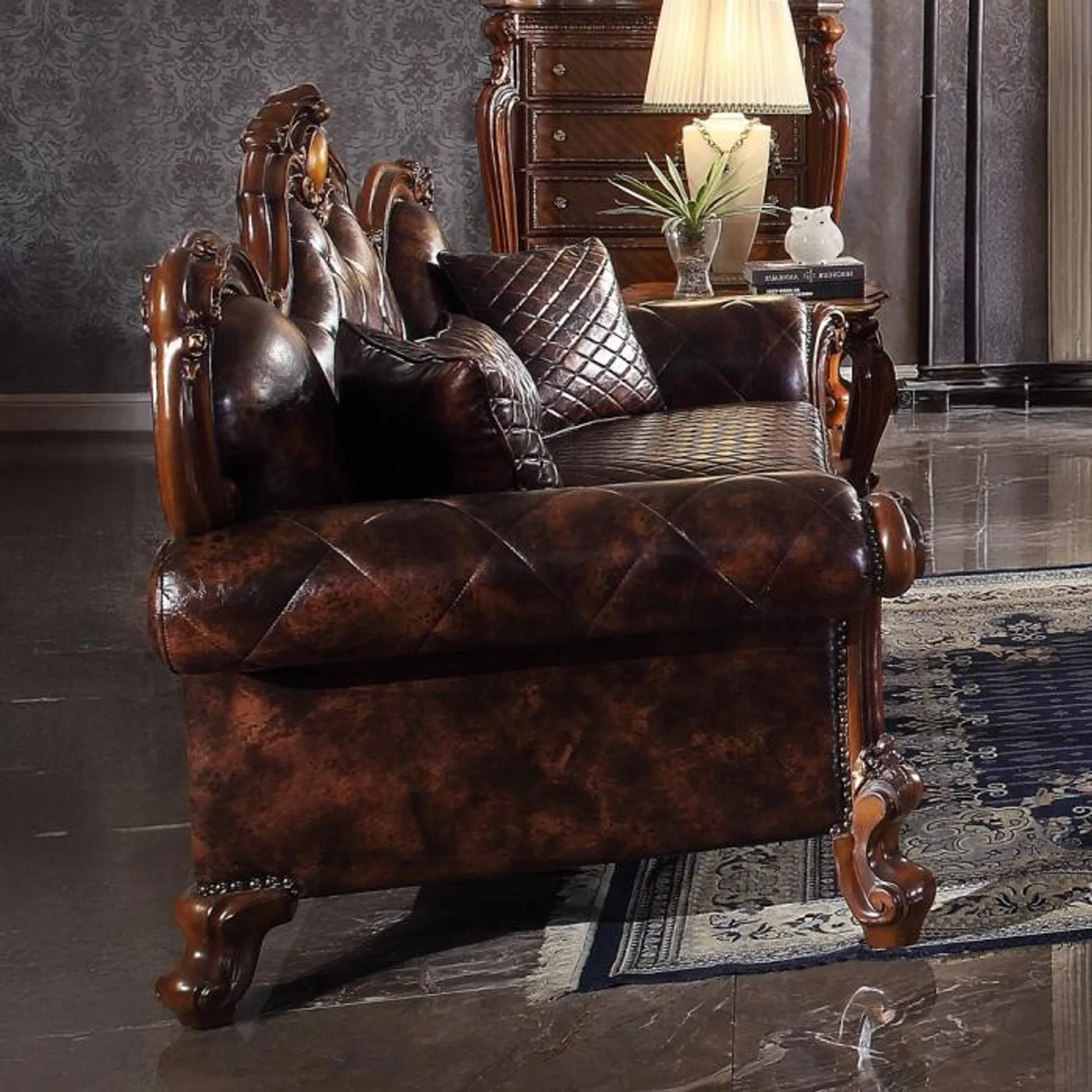 Picardy Sofa W/3 Pillows