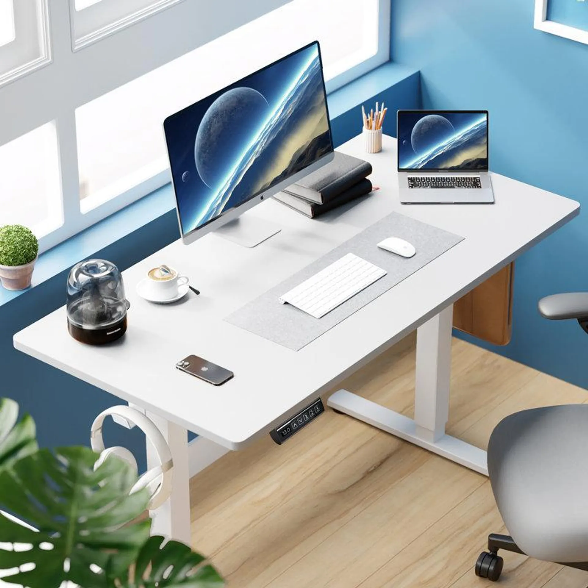 Jakyb Standing & Height-Adjustable Desks