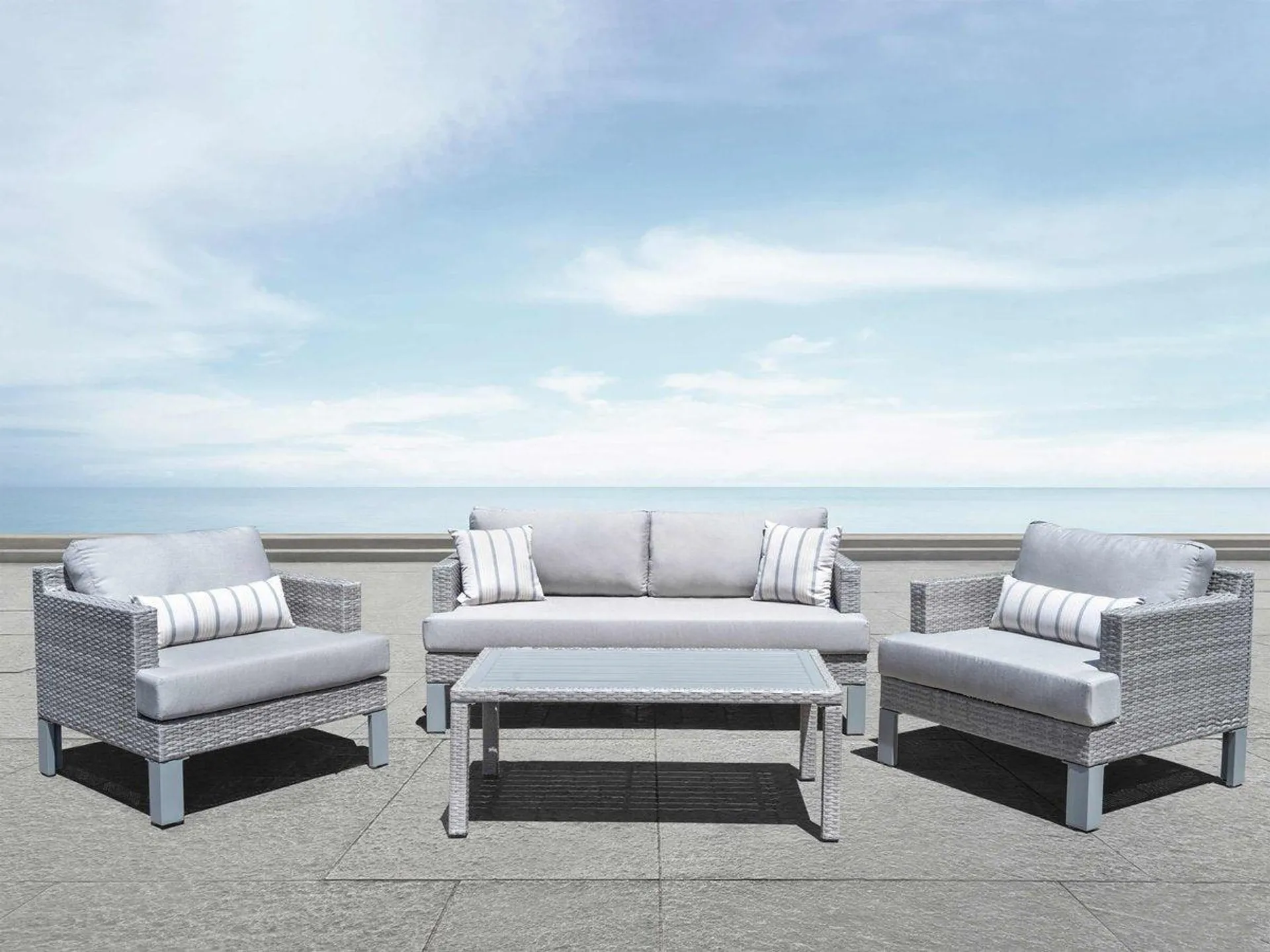 Montecito® Outdoor 4-pc Patio Seating Set