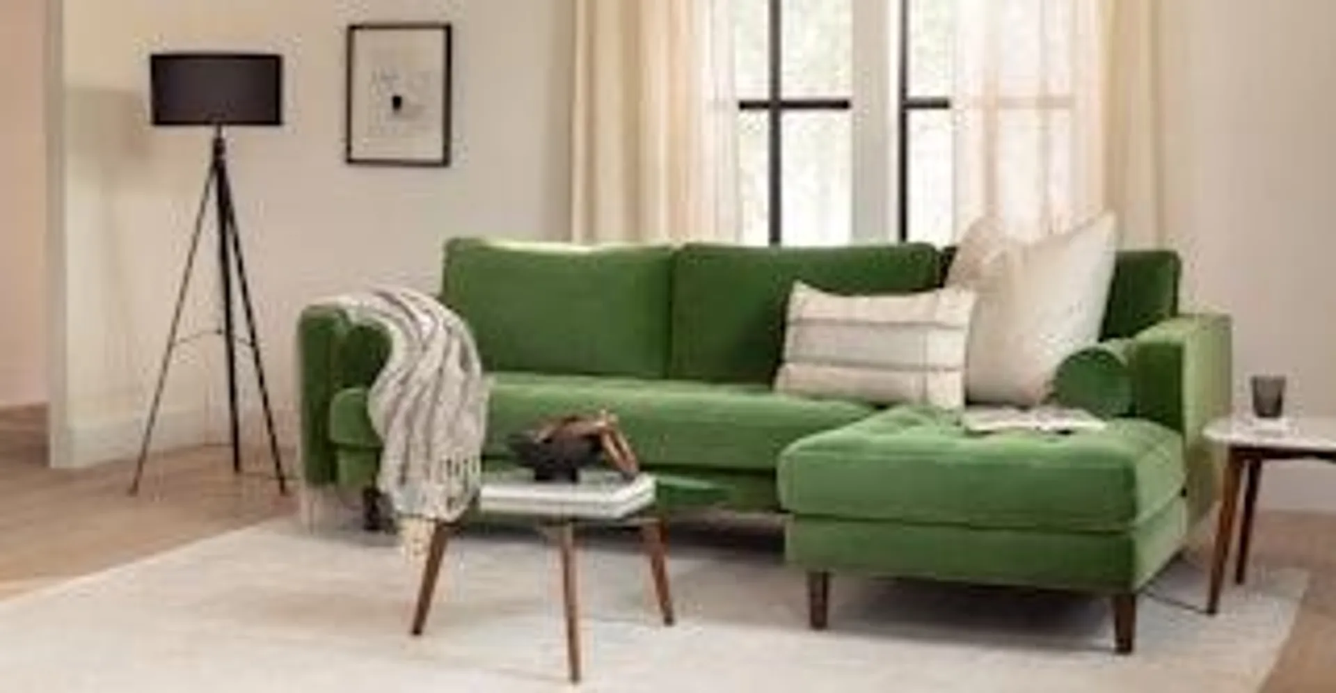 Sven Grass Green Right Sectional Sofa