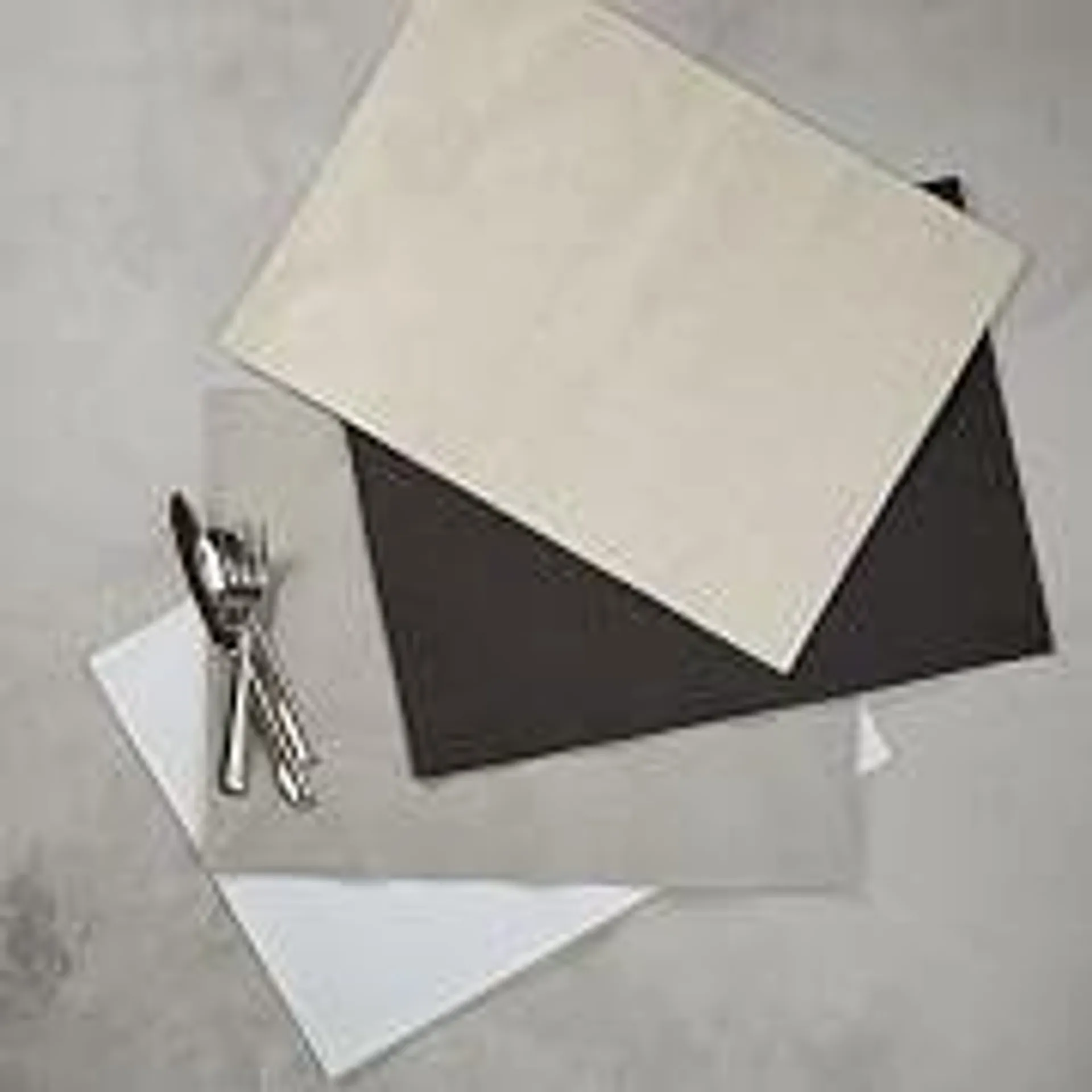 European Flax Lined Linen Placemats (Set of 2)