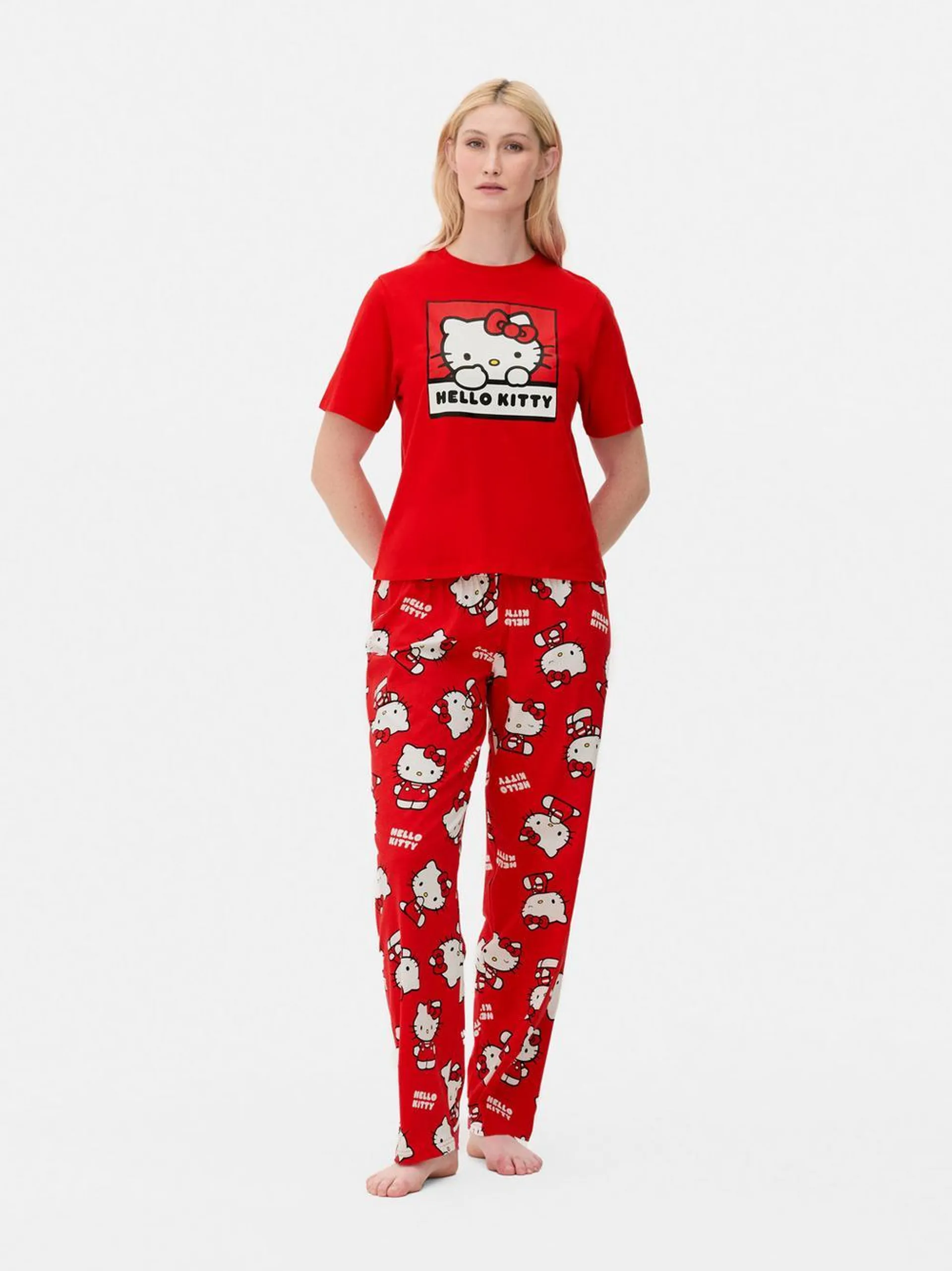 Hello Kitty T-shirt and Joggers Pajama Set