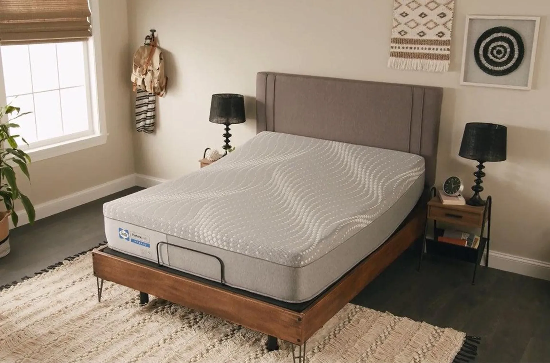 Sealy Posturepedic Hybrid Paterson Medium 12" Mattress