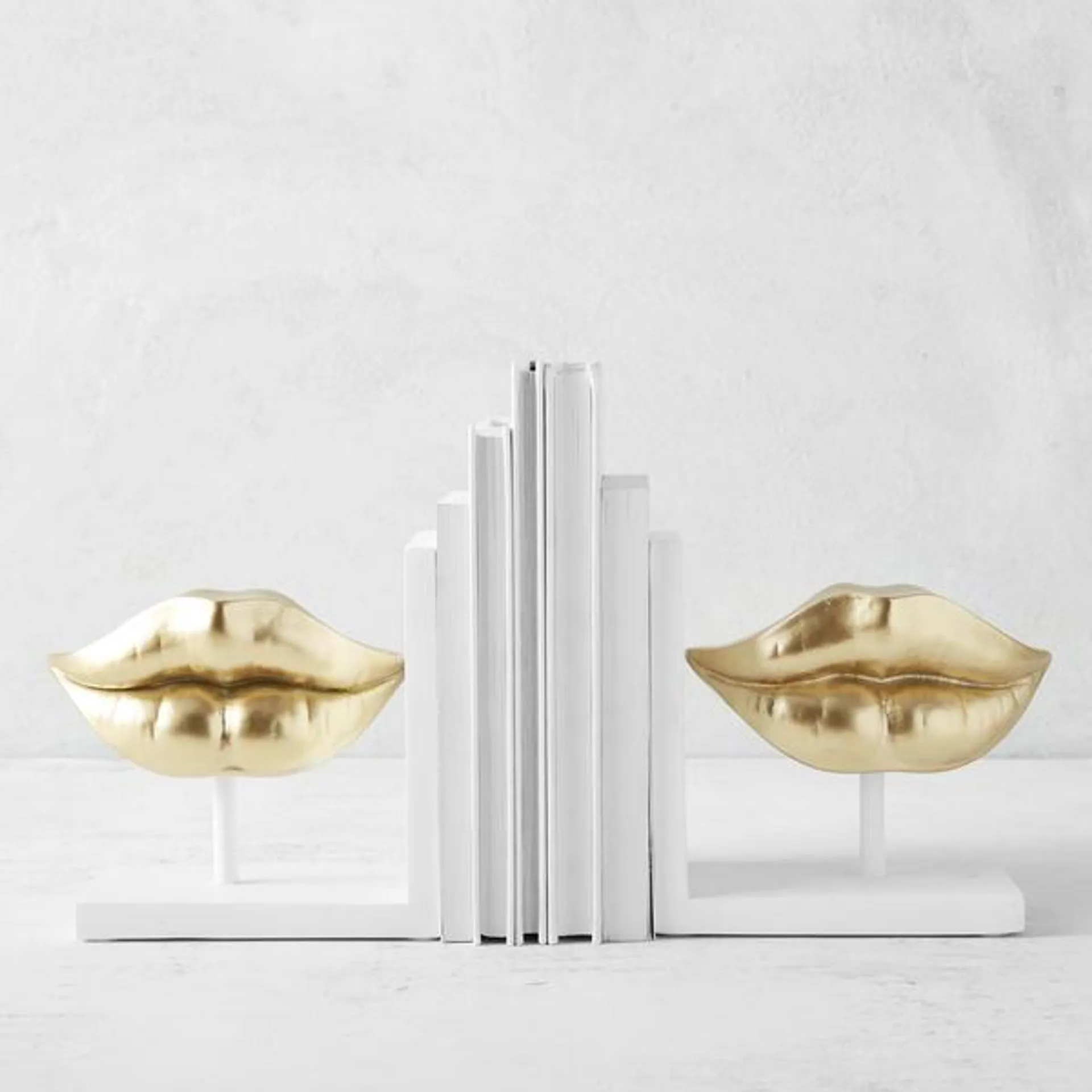 Kiss Bookends